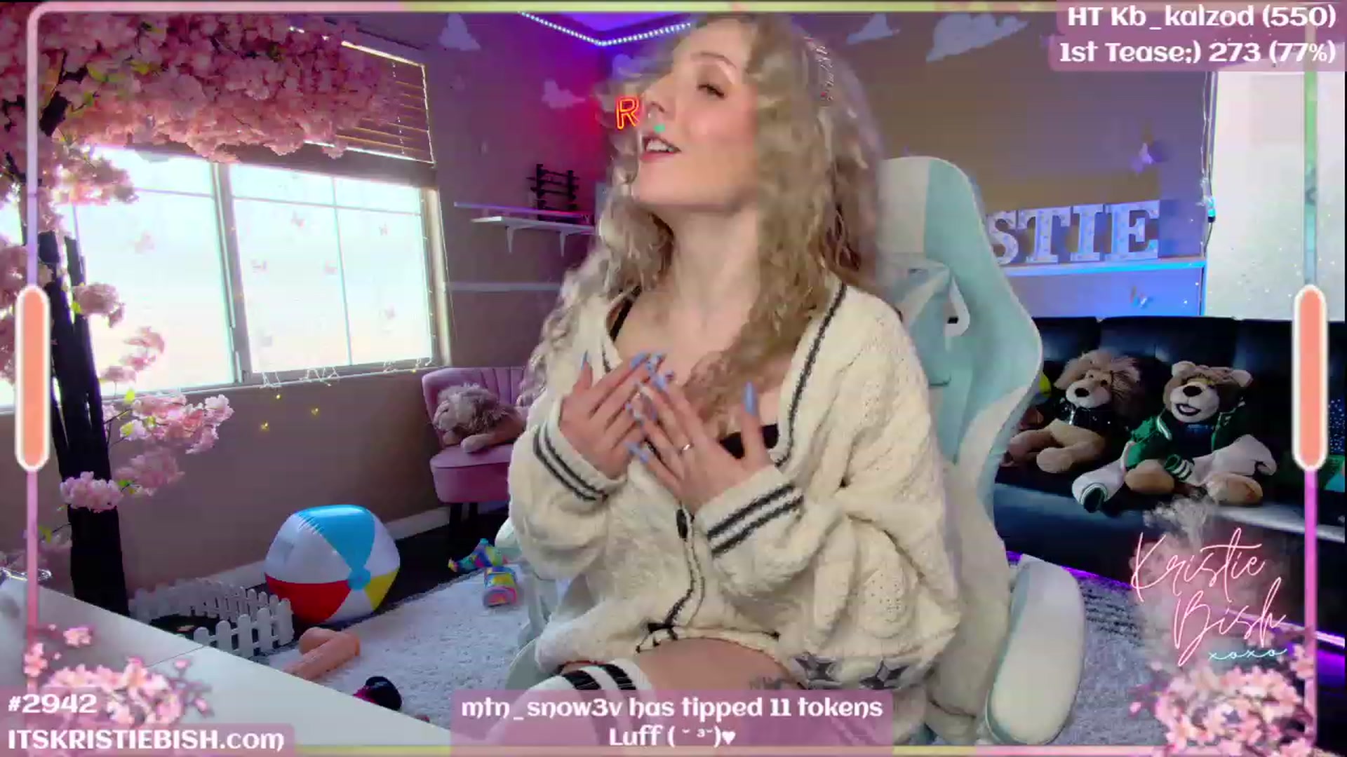 Gallery image thumbnail from KristieBish's myfreecams stream on, 08/12/2023, 02:32 image 6 of 20