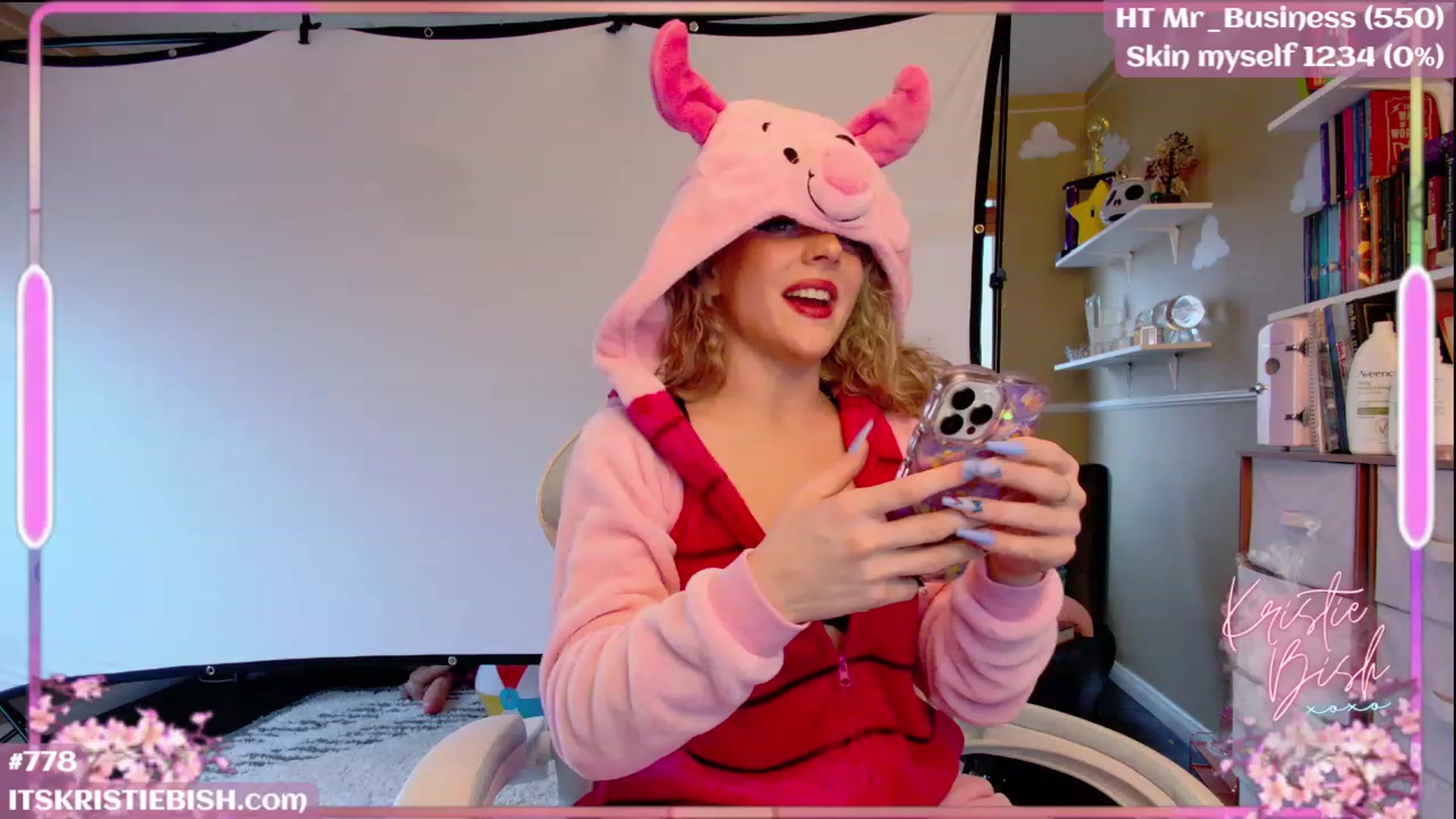 Gallery image thumbnail from KristieBish's myfreecams stream on, 08/14/2023, 02:25 image 16 of 20