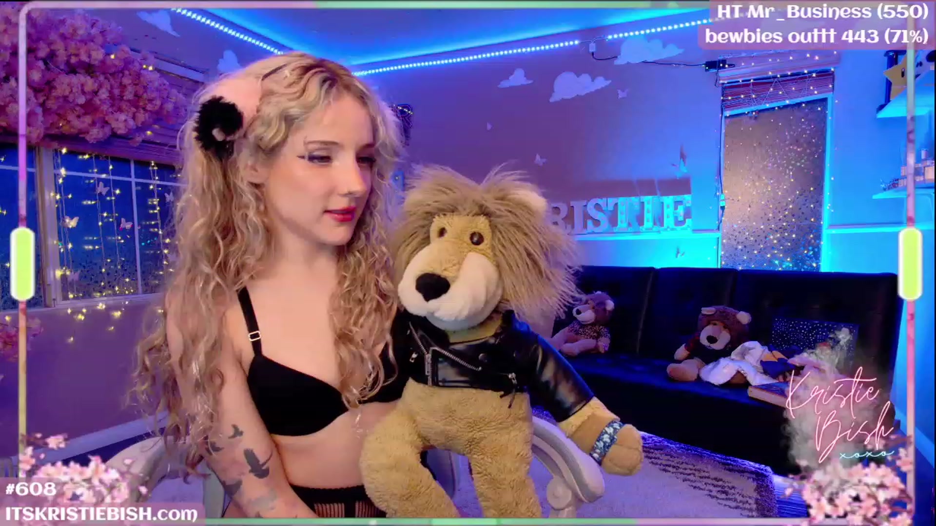 Gallery image thumbnail from KristieBish's myfreecams stream on, 08/14/2023, 05:19 image 6 of 20