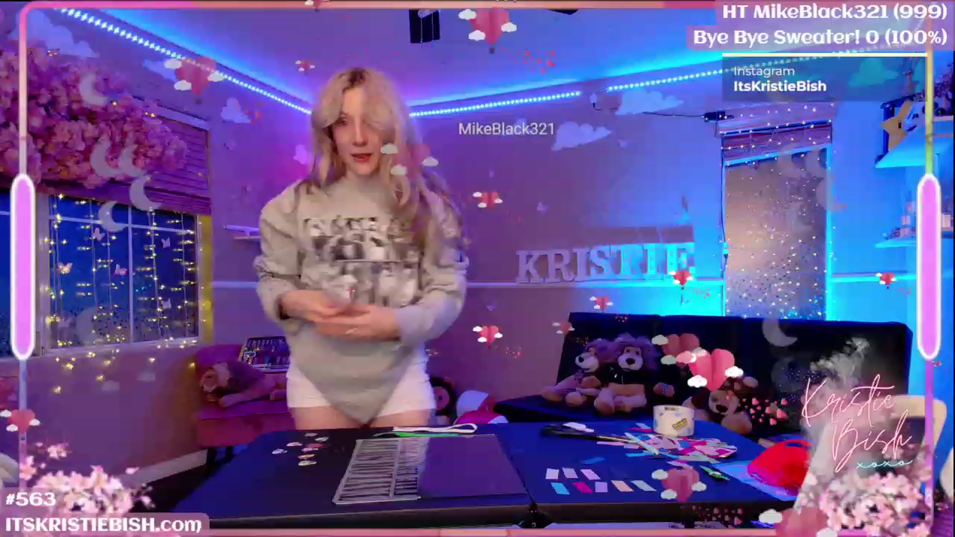 Gallery image thumbnail from KristieBish's myfreecams stream on, 08/15/2023, 05:36 image 6 of 20