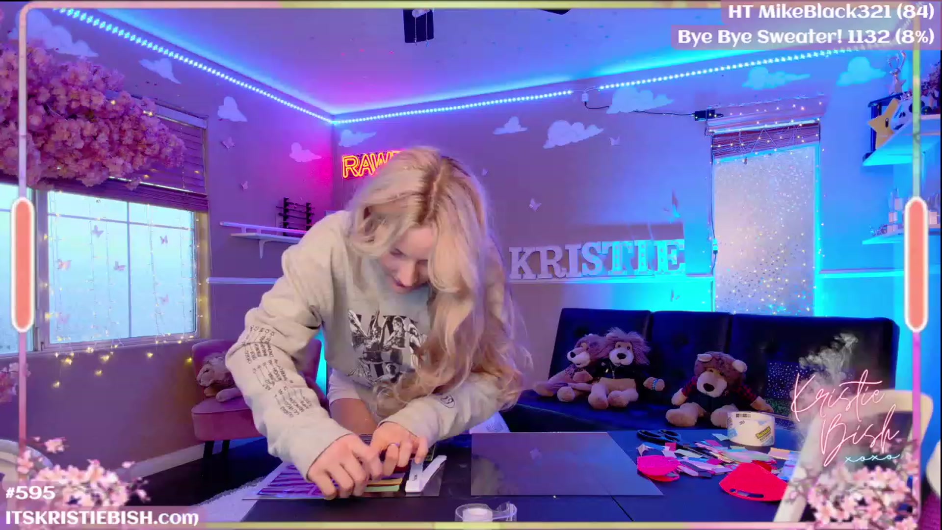 Gallery image thumbnail from KristieBish's myfreecams stream on, 08/15/2023, 05:36 image 2 of 20