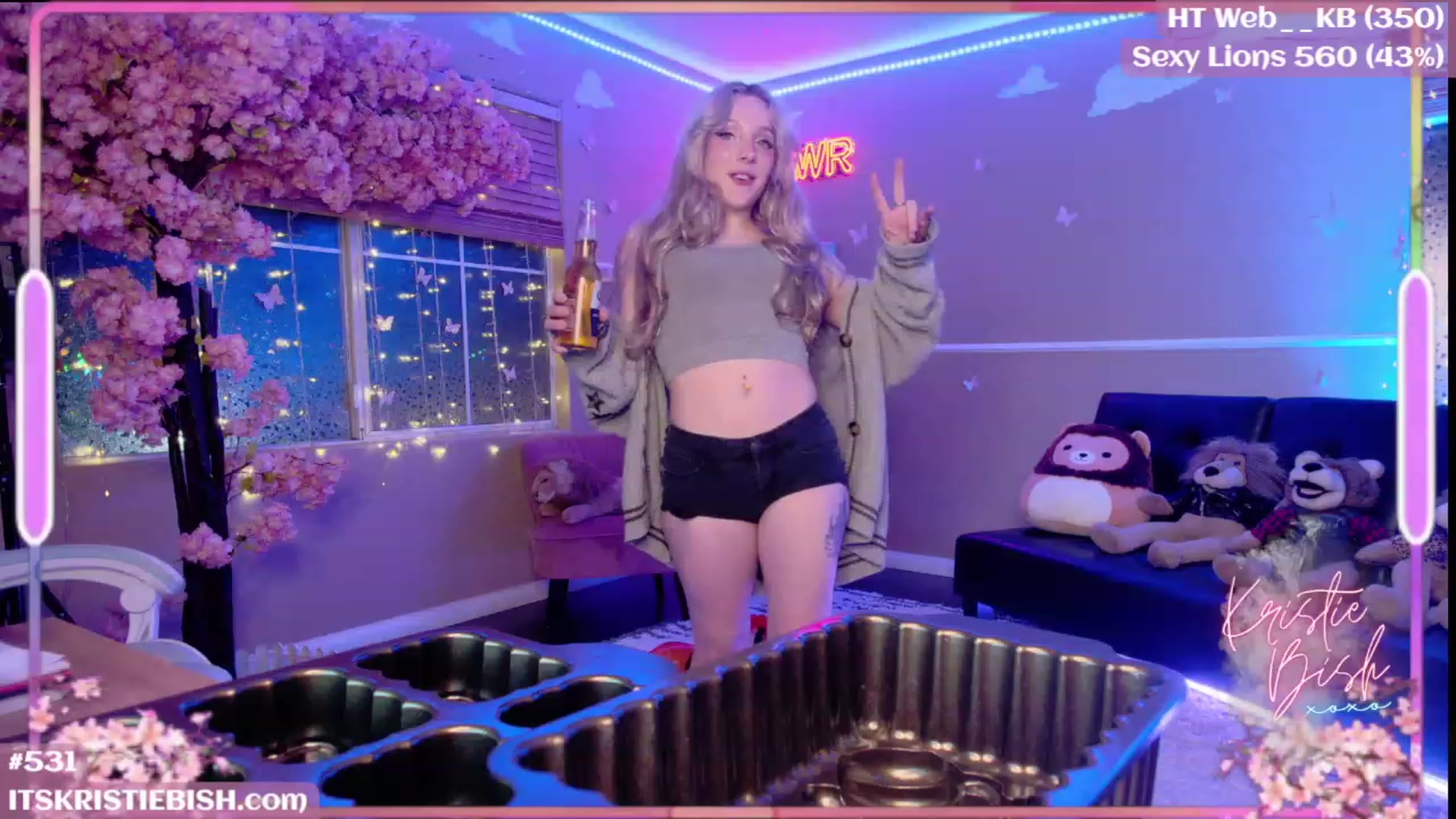 Gallery image thumbnail from KristieBish's myfreecams stream on, 08/19/2023, 04:25 image 7 of 20