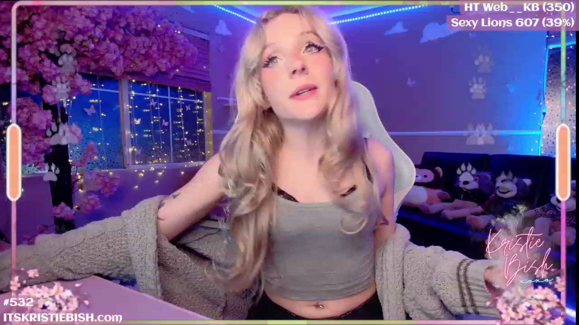 Gallery image thumbnail from KristieBish's myfreecams stream on, 08/19/2023, 04:25 image 6 of 20