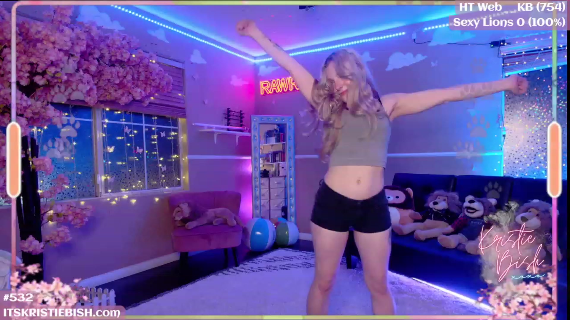 Gallery image thumbnail from KristieBish's myfreecams stream on, 08/19/2023, 04:25 image 14 of 20