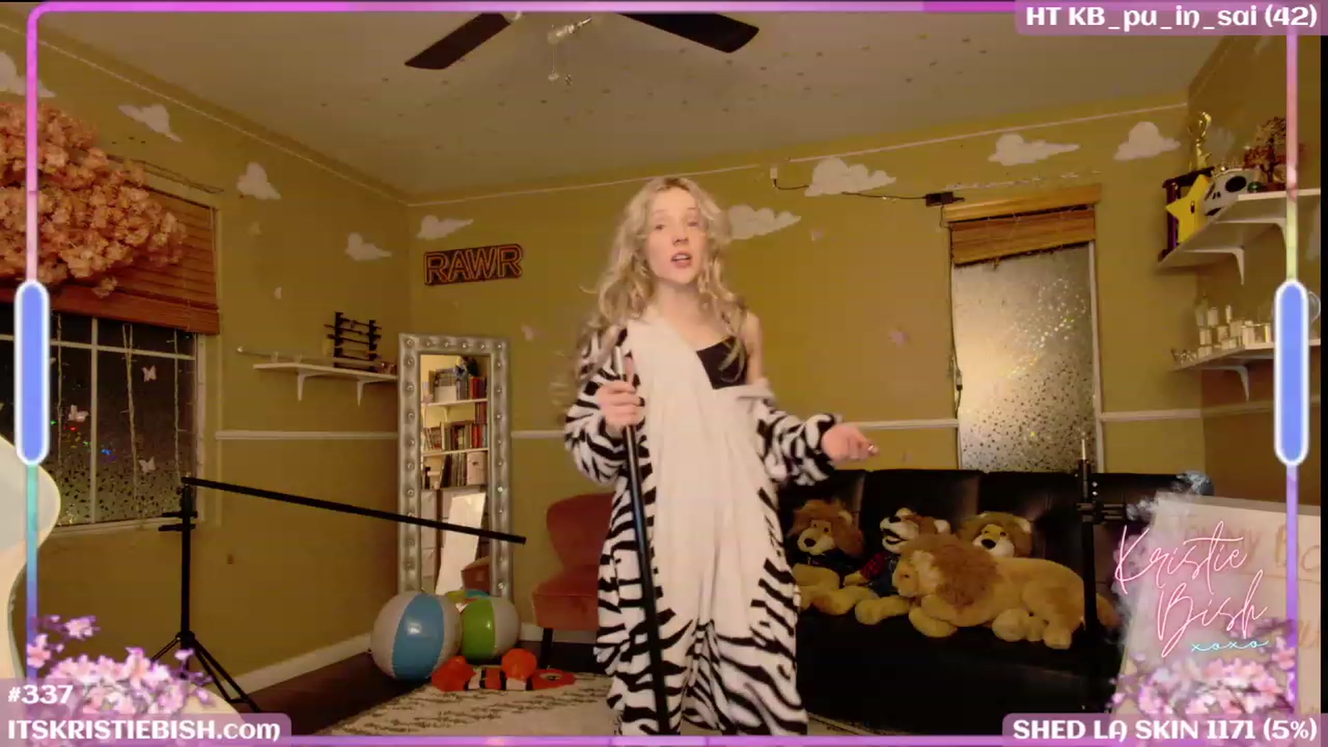 Gallery image thumbnail from KristieBish's myfreecams stream on, 08/21/2023, 04:31 image 8 of 20