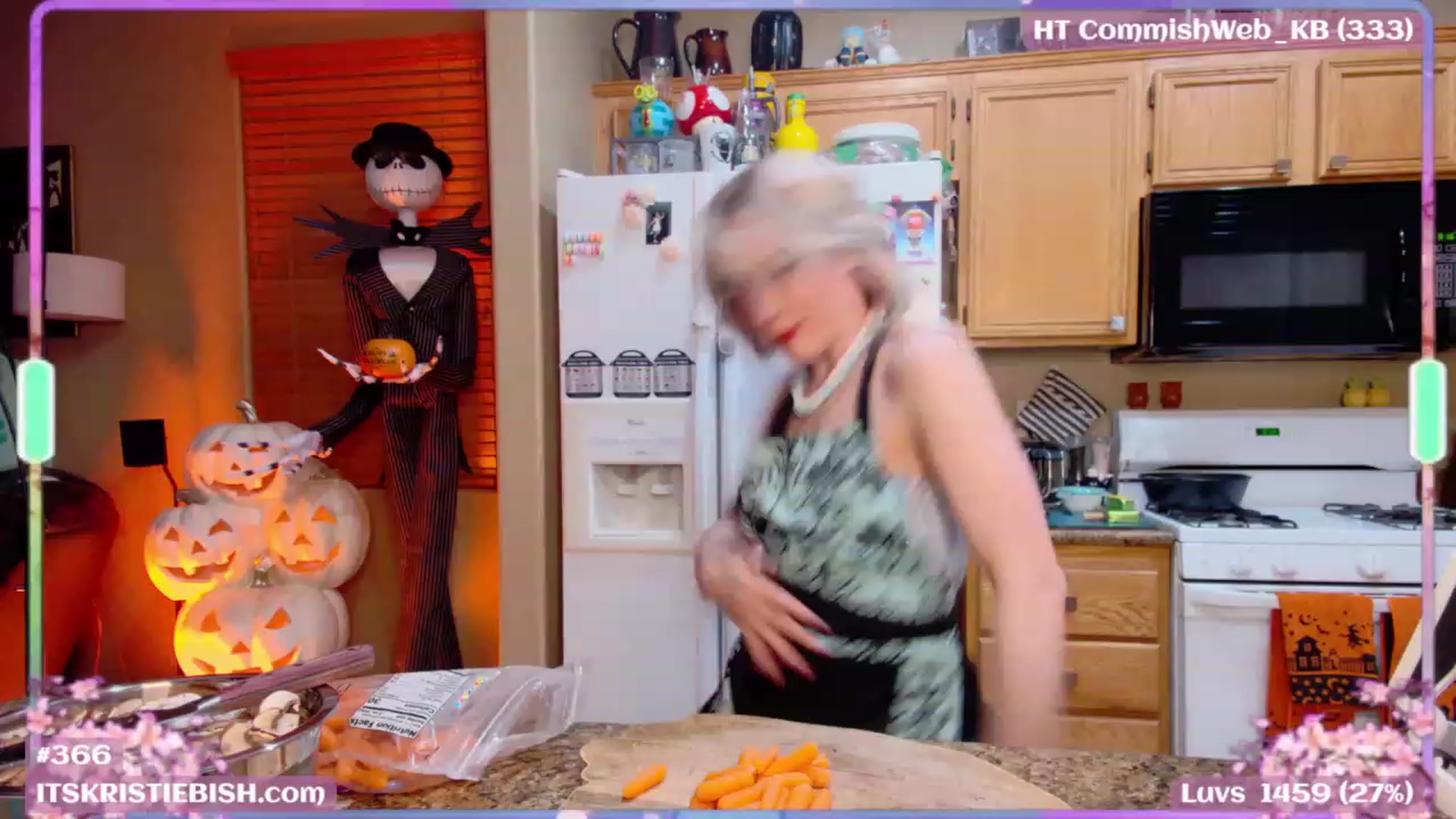 Gallery image thumbnail from KristieBish's myfreecams stream on, 08/25/2023, 05:16 image 5 of 20