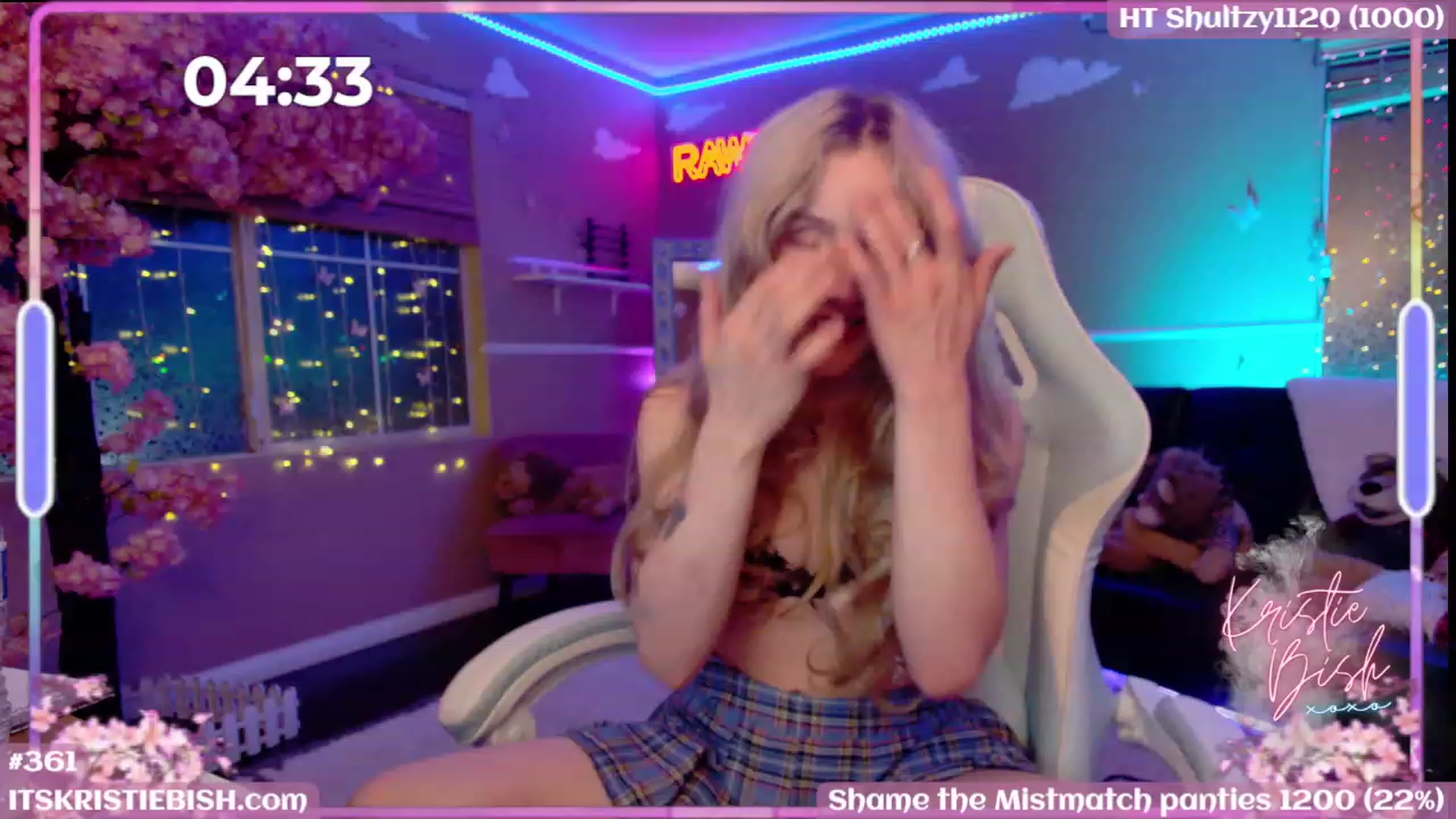 Gallery image thumbnail from KristieBish's myfreecams stream on, 08/26/2023, 06:34 image 20 of 20