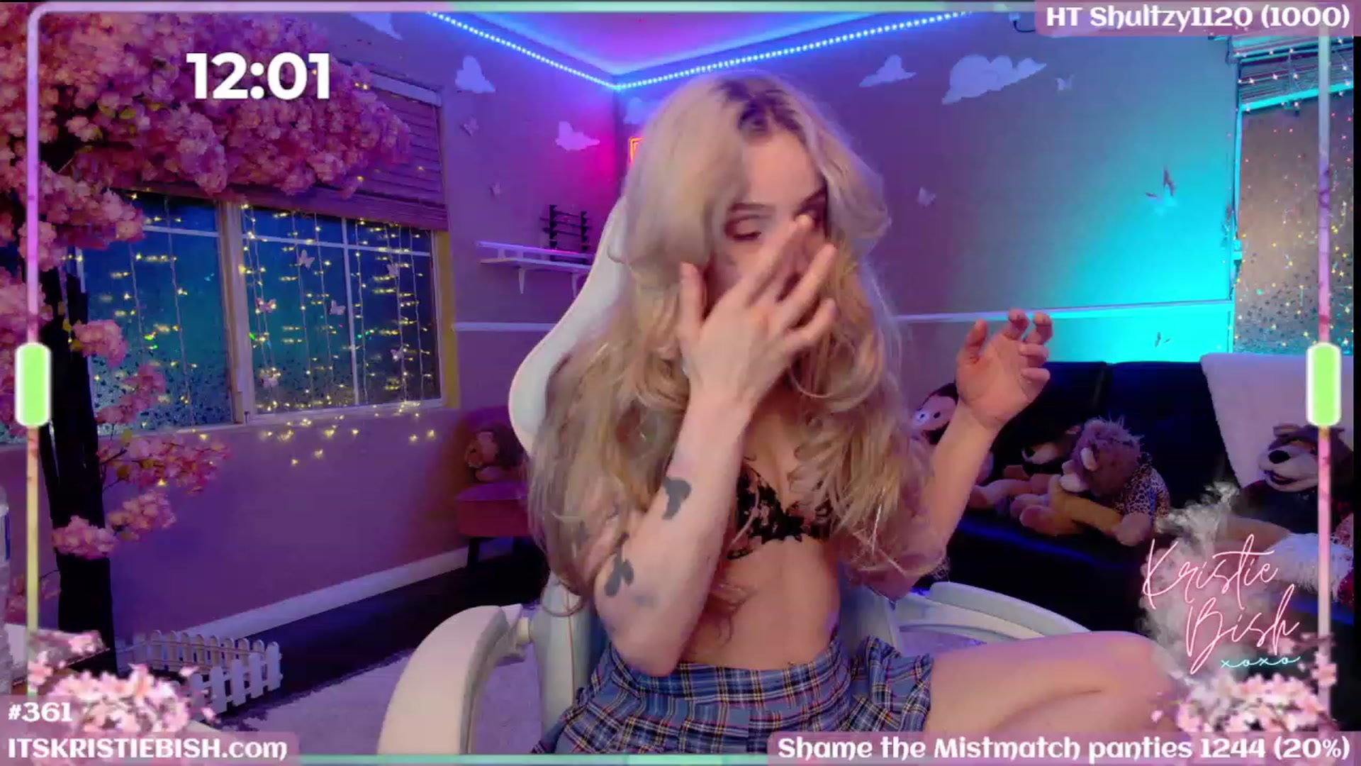 Gallery image thumbnail from KristieBish's myfreecams stream on, 08/26/2023, 06:34 image 18 of 20