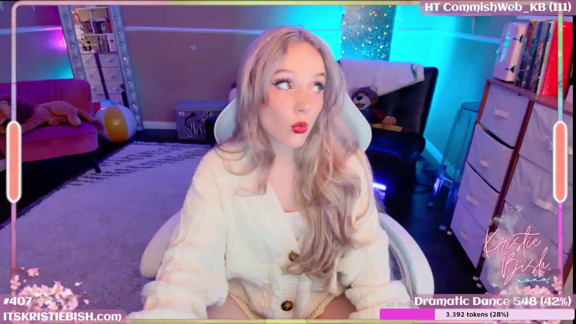 Gallery image thumbnail from KristieBish's myfreecams stream on, 09/01/2023, 04:50 image 3 of 20