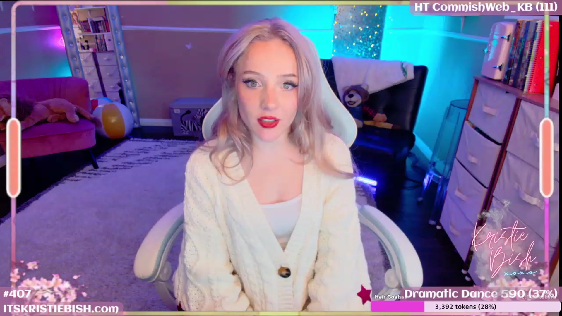Gallery image thumbnail from KristieBish's myfreecams stream on, 09/01/2023, 04:50 image 1 of 20