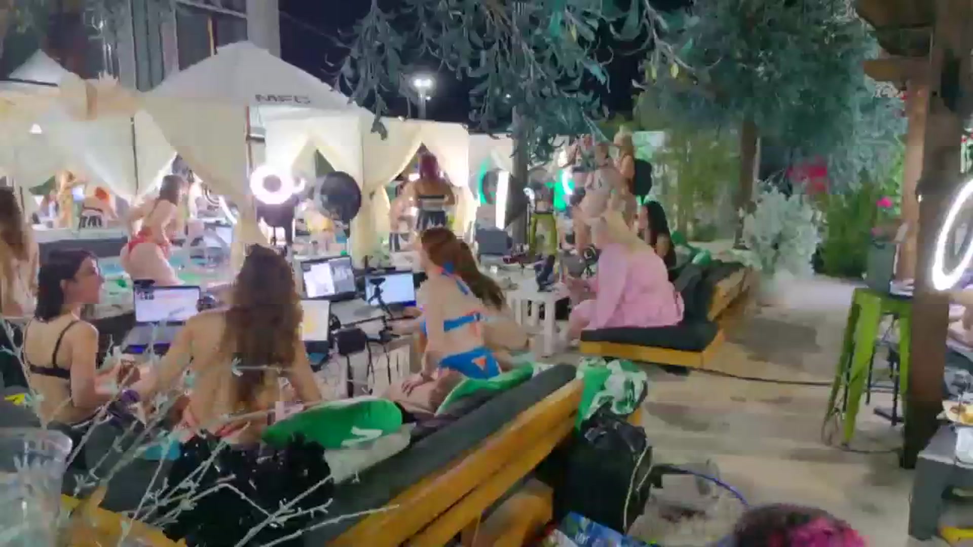 Gallery image thumbnail from KristieBish's myfreecams stream on, 10/10/2023, 03:23 image 14 of 20