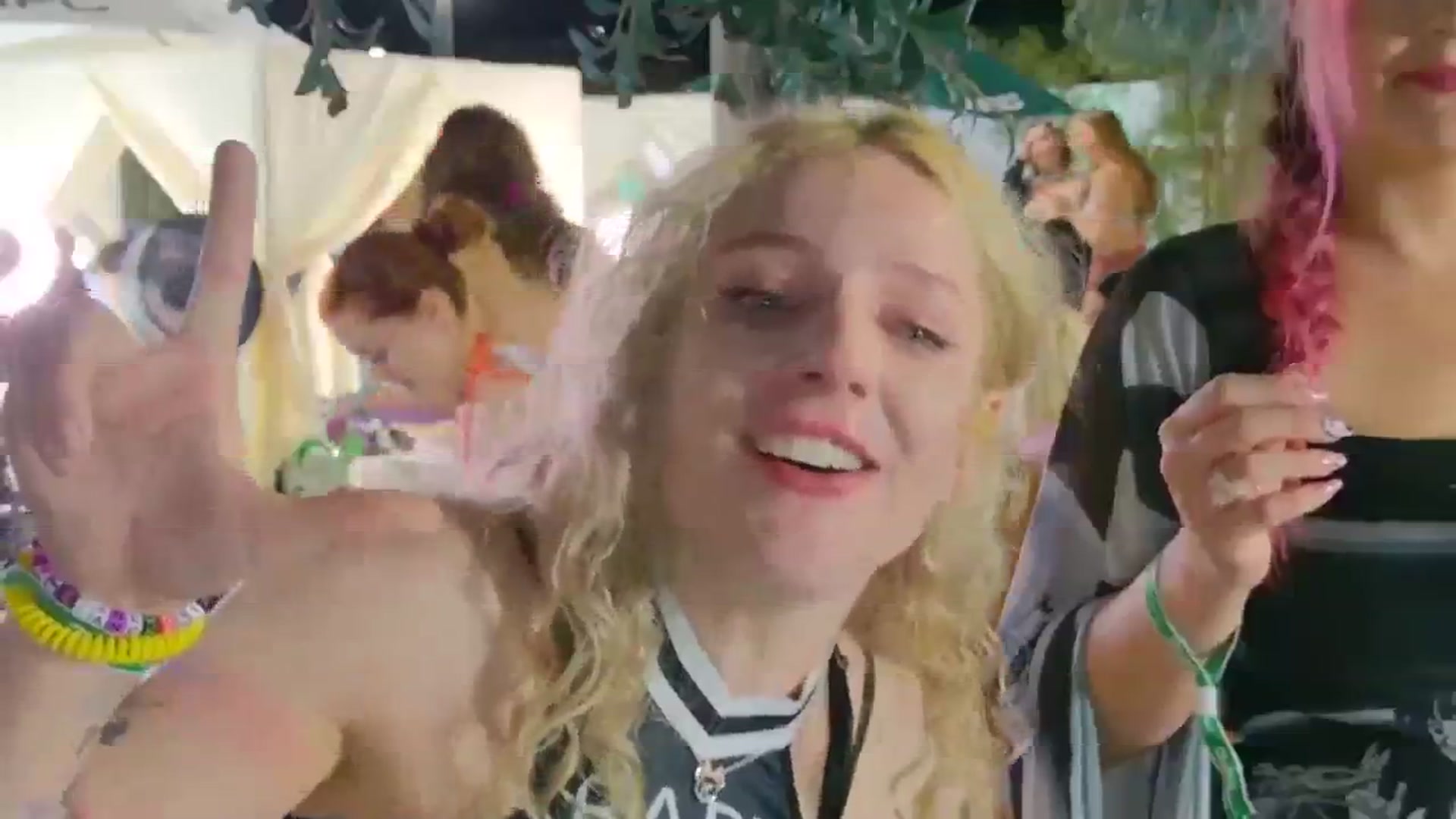 Gallery image thumbnail from KristieBish's myfreecams stream on, 10/10/2023, 04:56 image 15 of 20