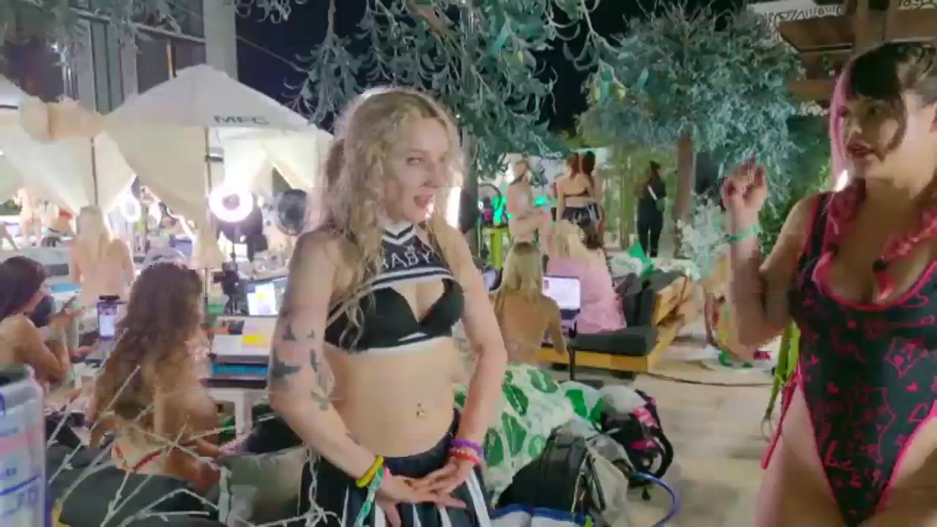 Gallery image thumbnail from KristieBish's myfreecams stream on, 10/10/2023, 04:56 image 7 of 20