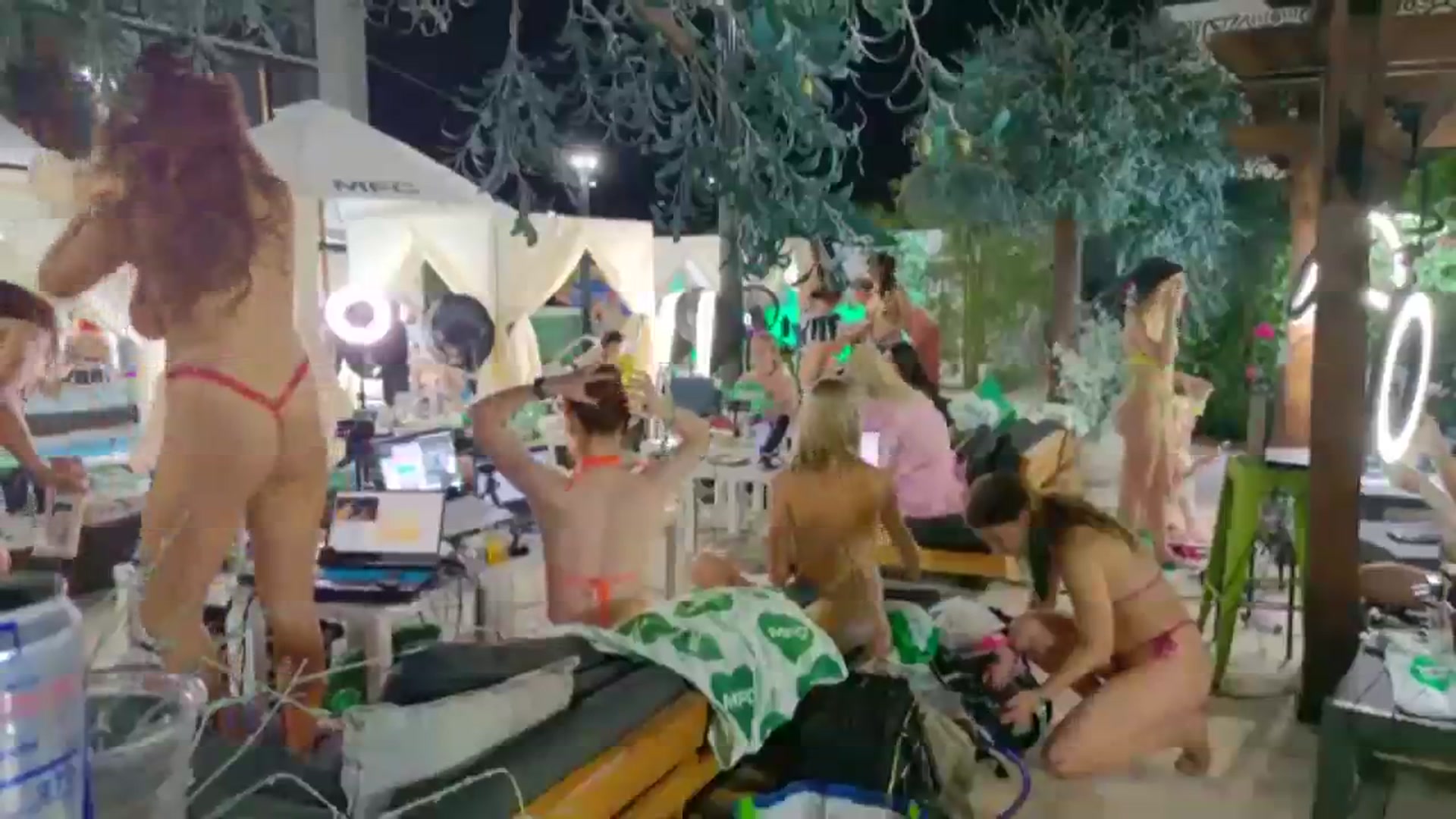 Gallery image thumbnail from KristieBish's myfreecams stream on, 10/10/2023, 04:56 image 10 of 20
