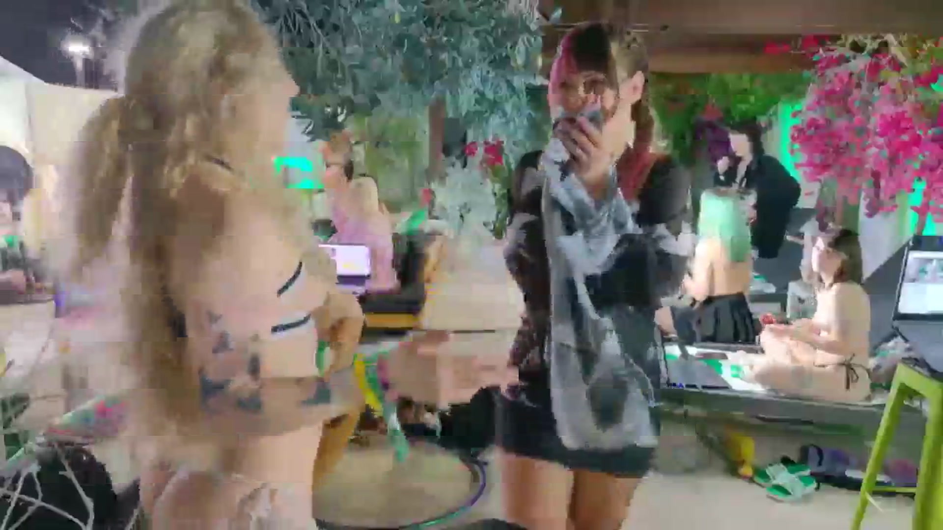 Gallery image thumbnail from KristieBish's myfreecams stream on, 10/10/2023, 06:06 image 9 of 20