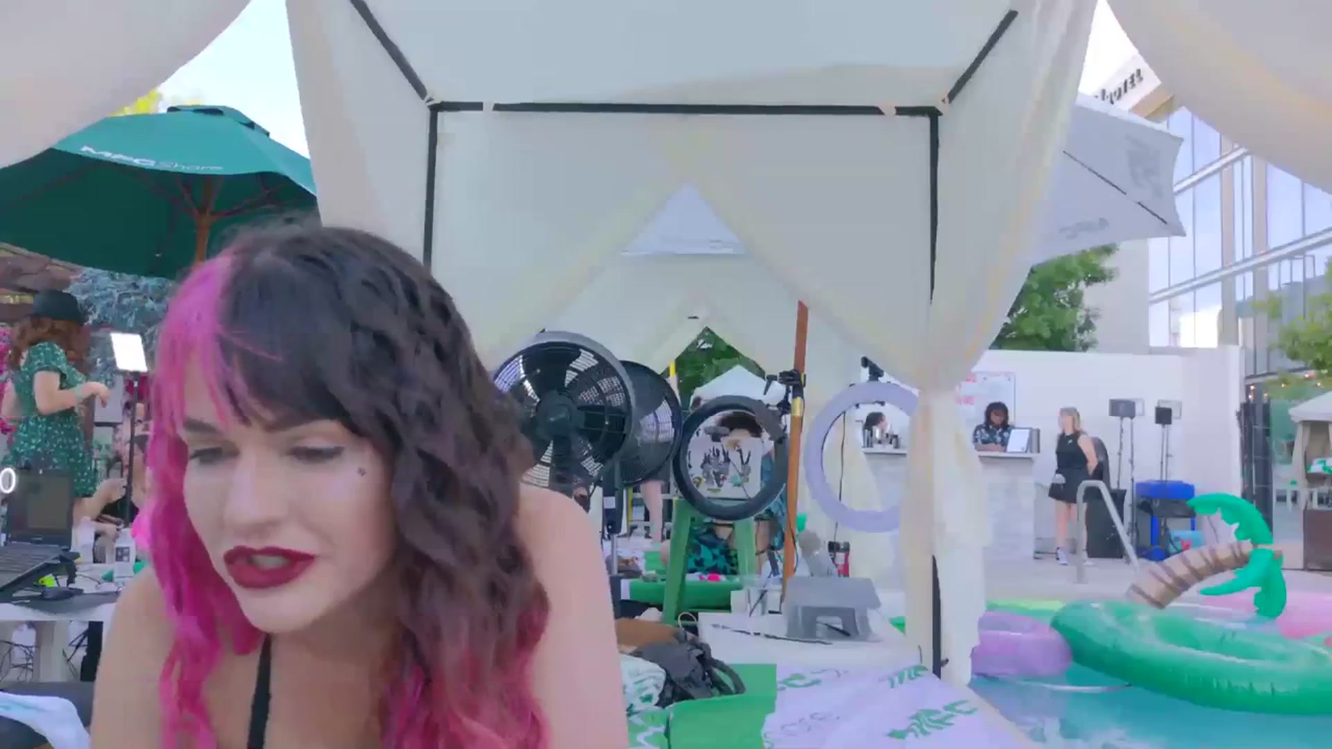 Gallery image thumbnail from KristieBish's myfreecams stream on, 10/11/2023, 24:13 image 9 of 20