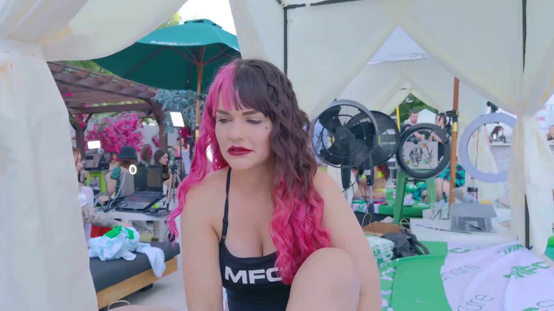 Gallery image thumbnail from KristieBish's myfreecams stream on, 10/11/2023, 24:13 image 15 of 20