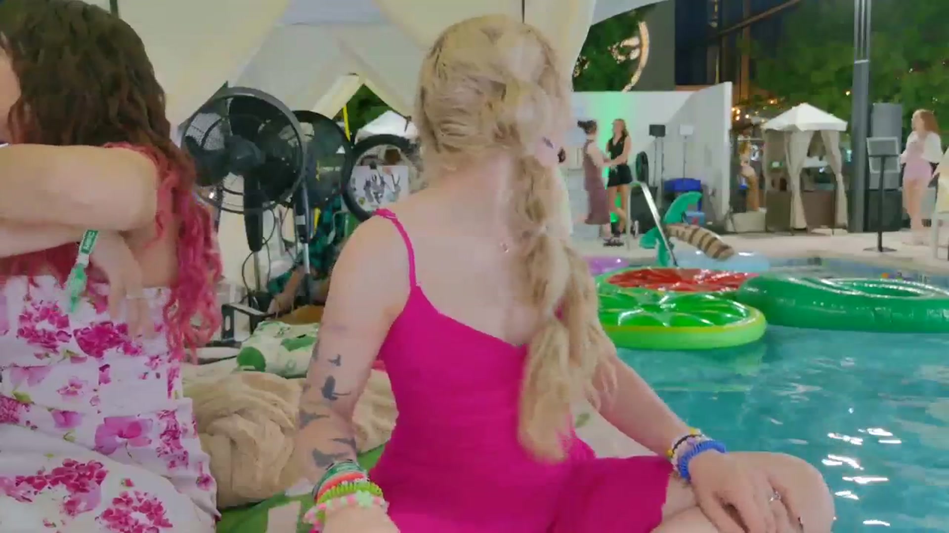 Gallery image thumbnail from KristieBish's myfreecams stream on, 10/11/2023, 02:00 image 11 of 20