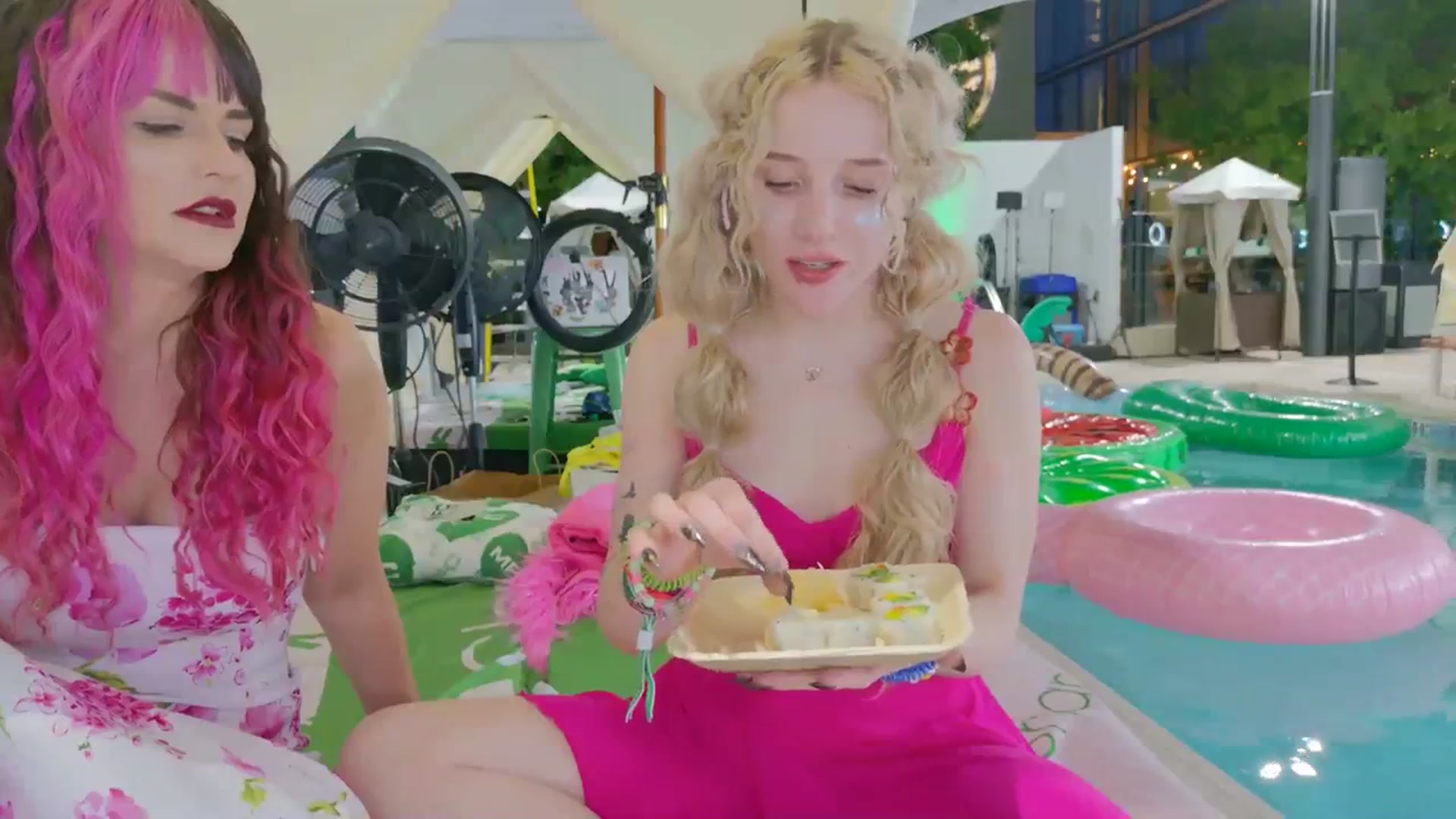 Gallery image thumbnail from KristieBish's myfreecams stream on, 10/11/2023, 02:00 image 7 of 20