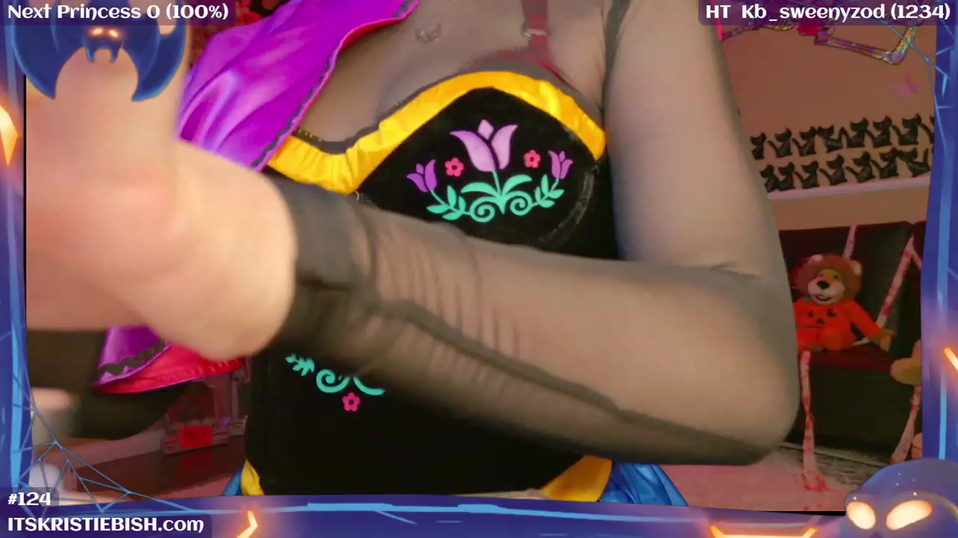 Gallery image thumbnail from KristieBish's myfreecams stream on, 10/19/2023, 06:08 image 6 of 20
