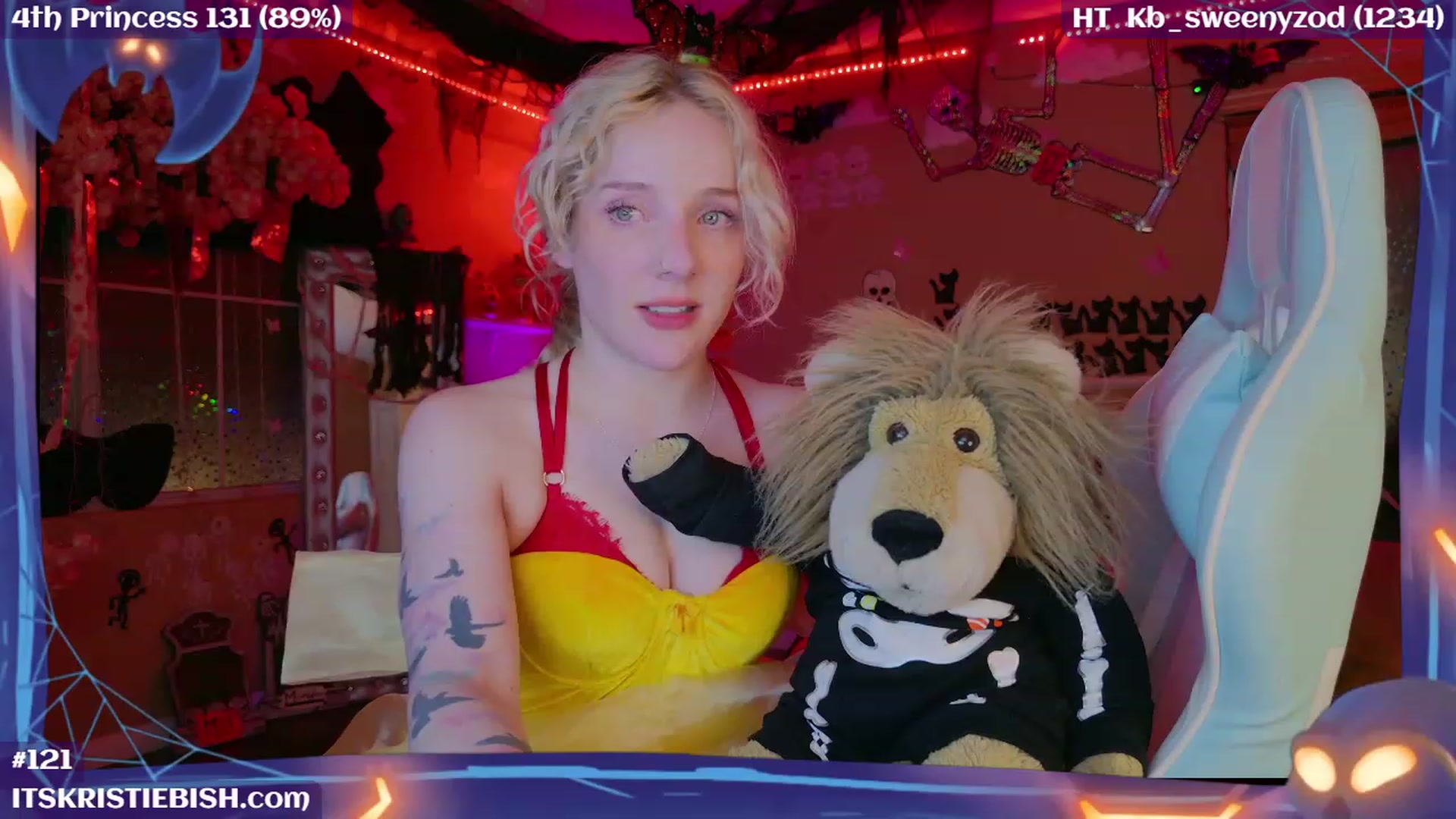 Gallery image thumbnail from KristieBish's myfreecams stream on, 10/19/2023, 06:08 image 14 of 20