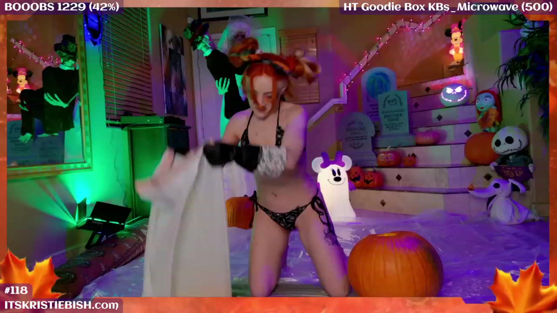 Gallery image thumbnail from KristieBish's myfreecams stream on, 10/22/2023, 07:44 image 3 of 20