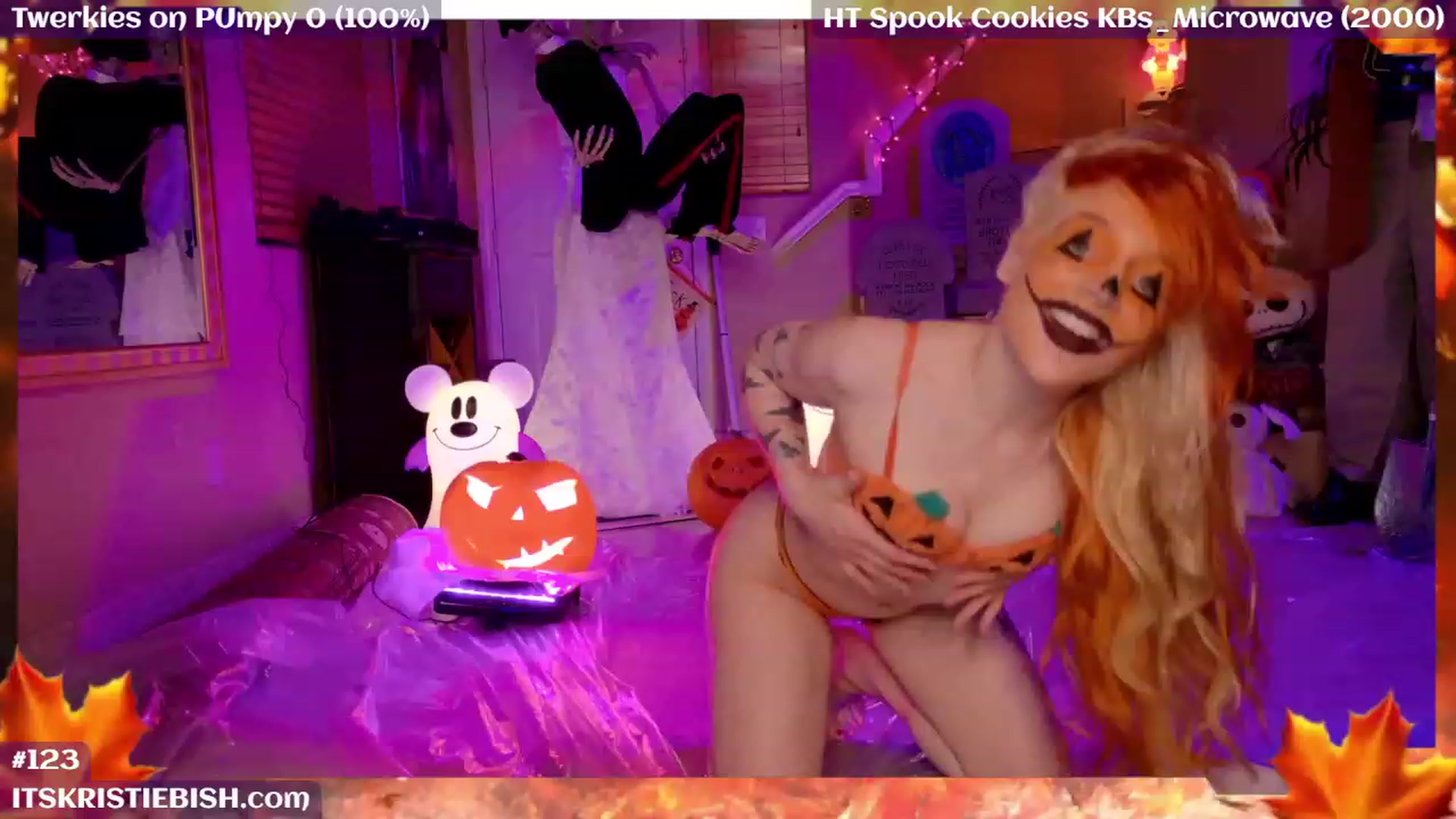 Gallery image thumbnail from KristieBish's myfreecams stream on, 10/25/2023, 06:23 image 6 of 20
