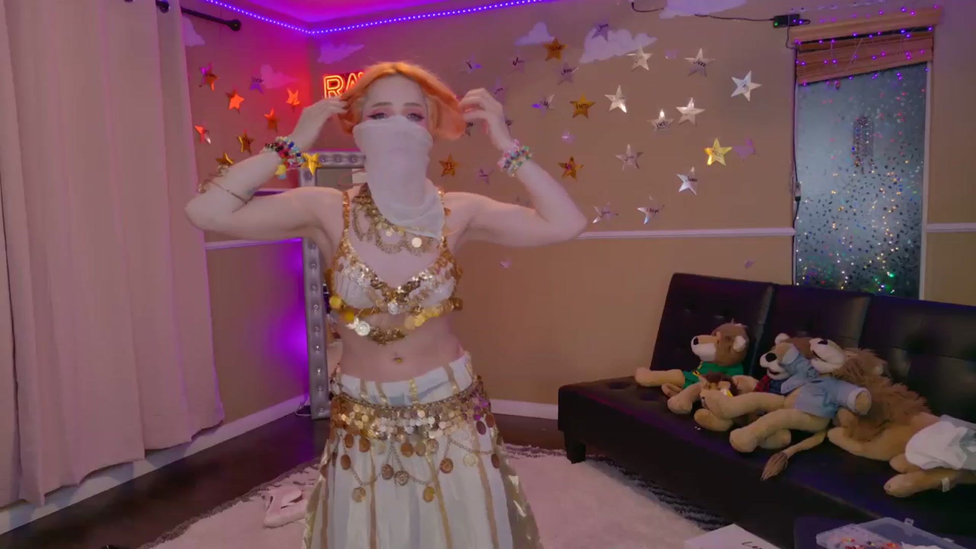 Gallery image thumbnail from KristieBish's myfreecams stream on, 01/16/2024, 07:38 image 8 of 20