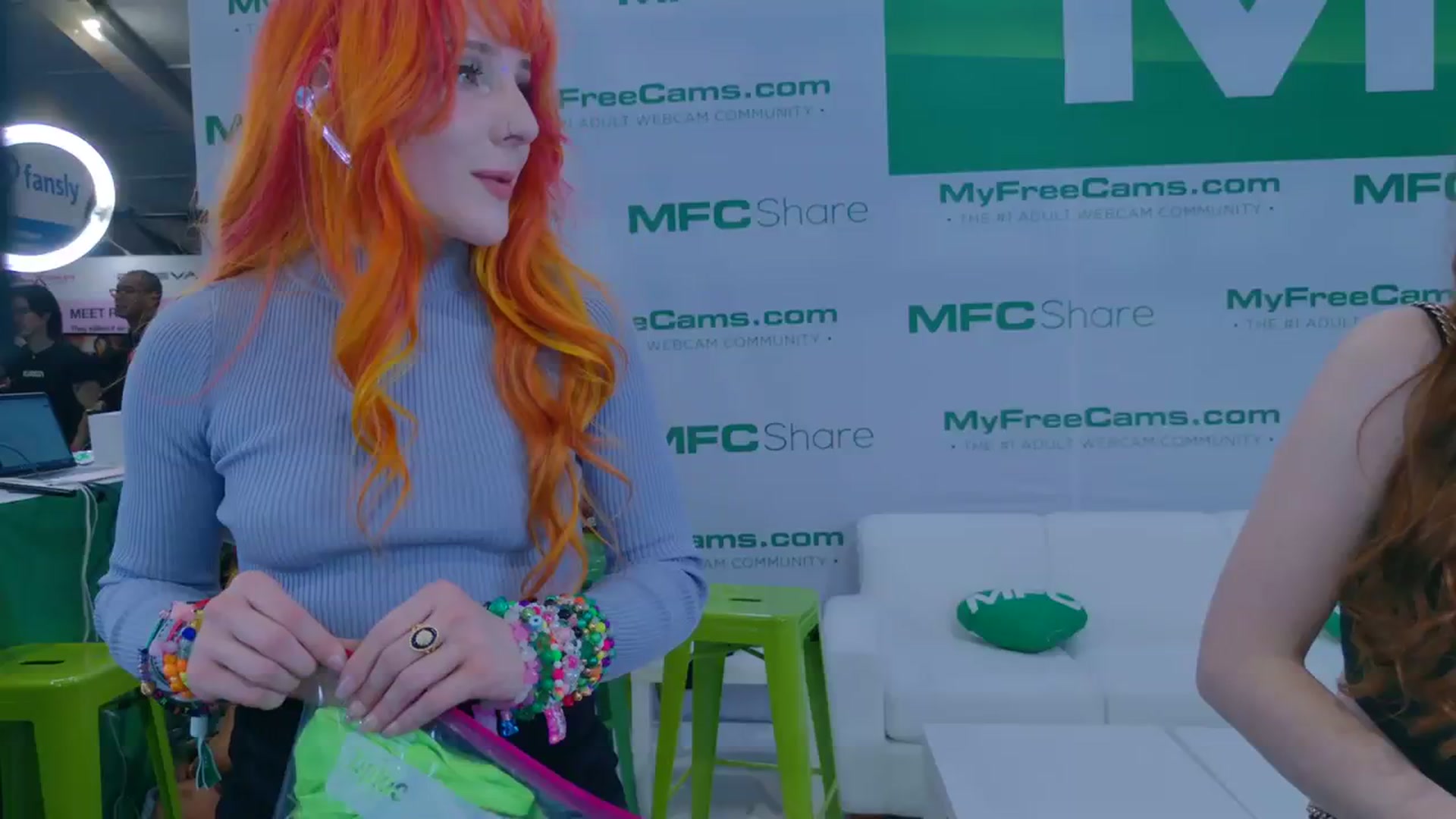 Gallery image thumbnail from KristieBish's myfreecams stream on, 01/25/2024, 24:52 image 16 of 20