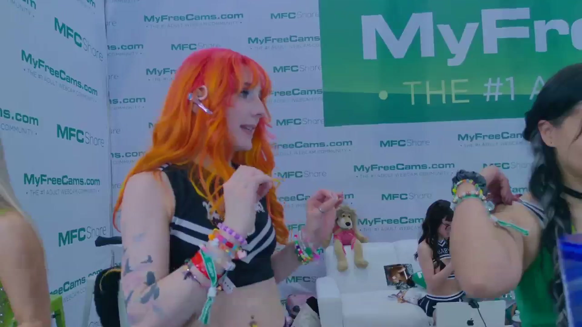 Gallery image thumbnail from KristieBish's myfreecams stream on, 01/26/2024, 24:01 image 7 of 20