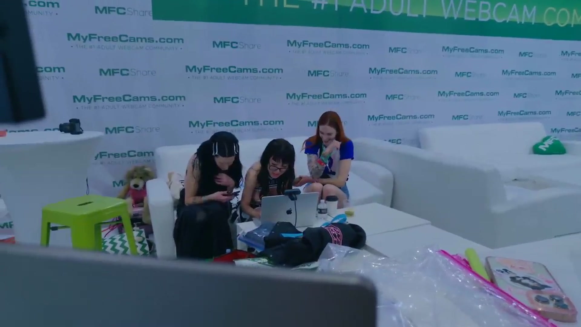 Gallery image thumbnail from KristieBish's myfreecams stream on, 01/26/2024, 02:45 image 9 of 20