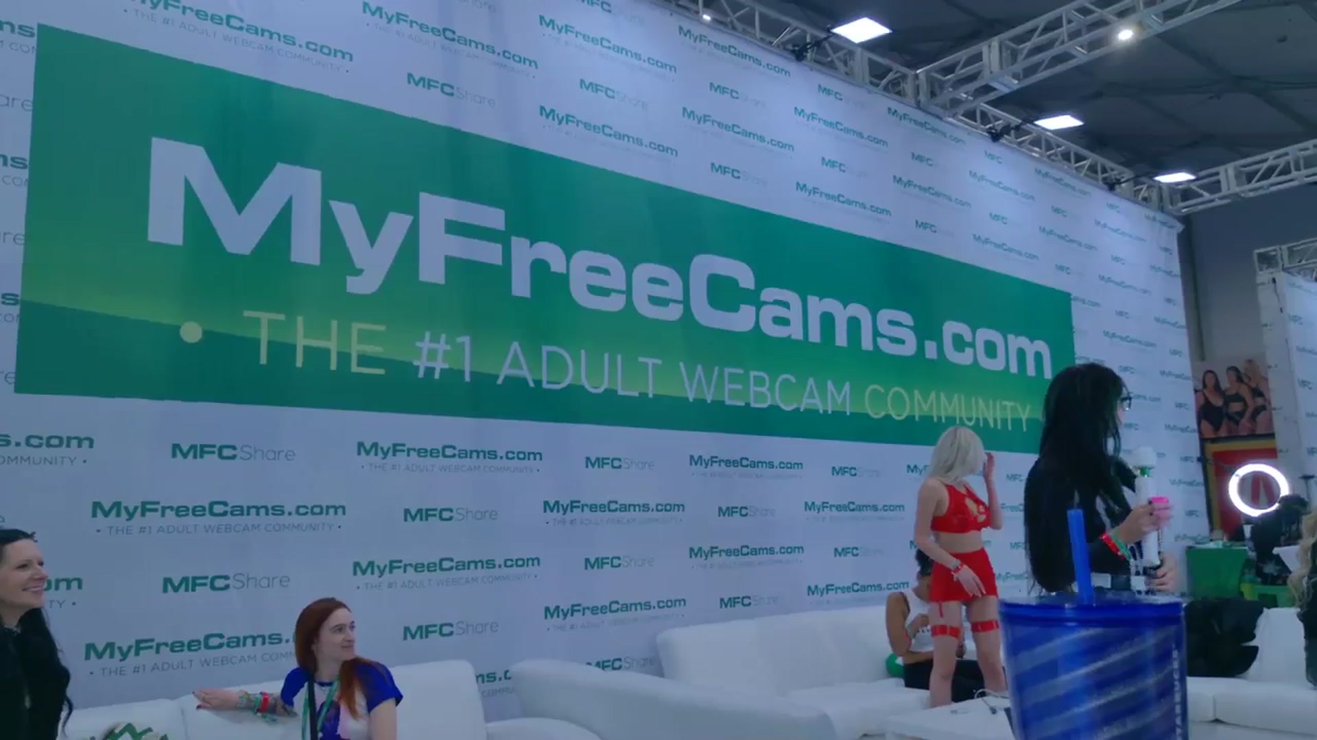 Gallery image thumbnail from KristieBish's myfreecams stream on, 01/26/2024, 02:45 image 16 of 20
