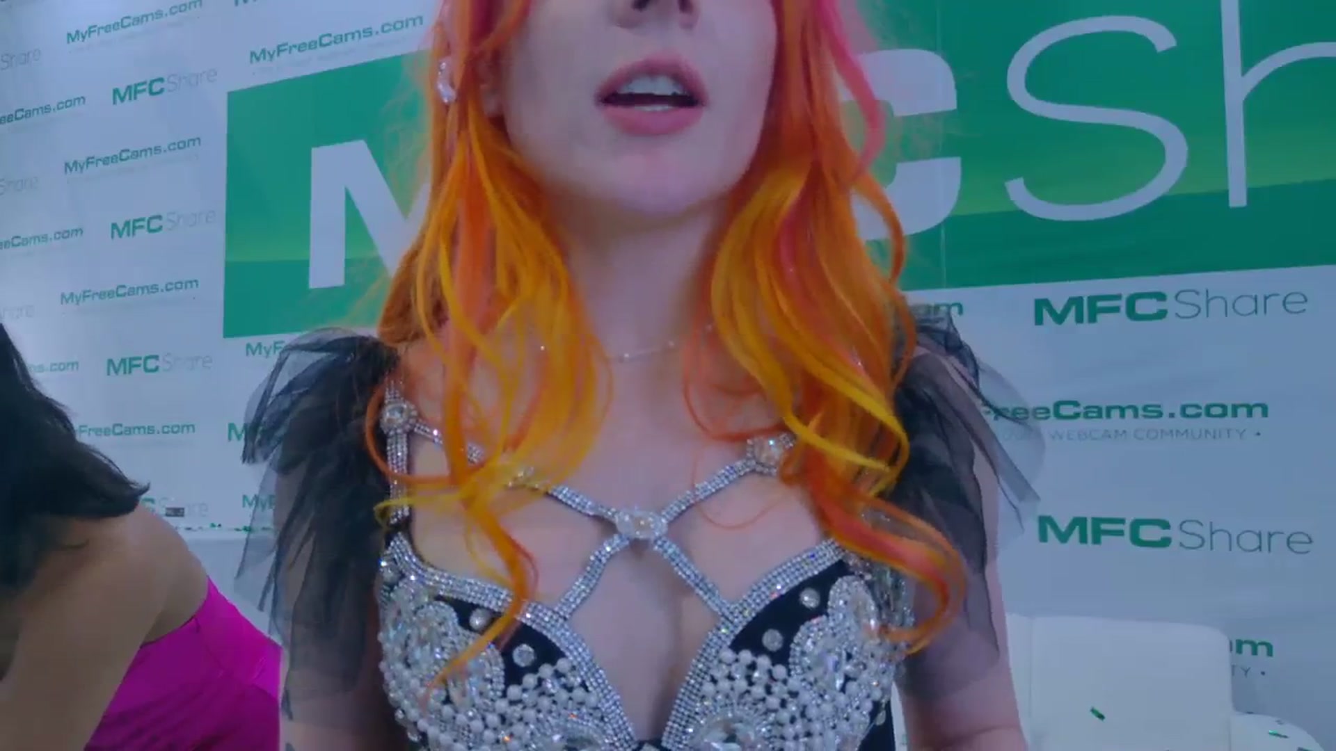 Gallery image thumbnail from KristieBish's myfreecams stream on, 01/27/2024, 03:45 image 4 of 20