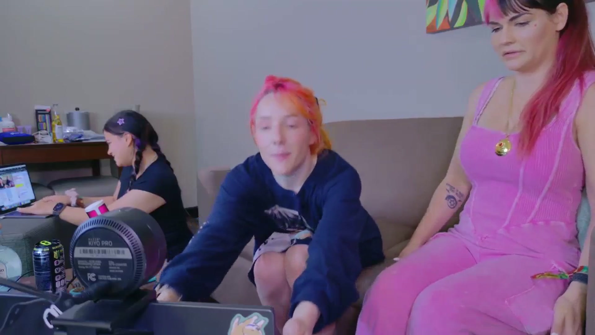 Gallery image thumbnail from KristieBish's myfreecams stream on, 04/11/2024, 21:31 image 3 of 20