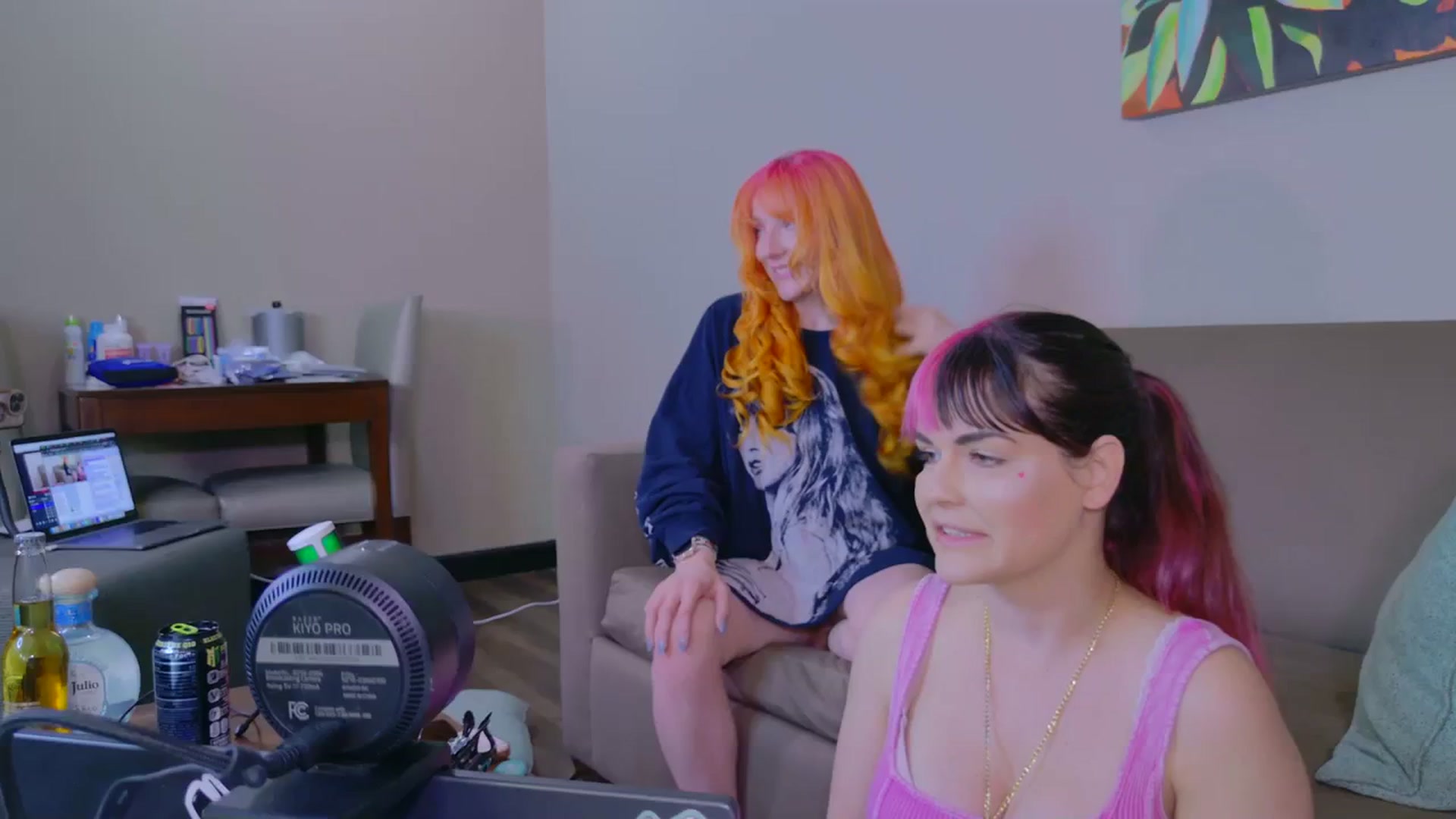 Gallery image thumbnail from KristieBish's myfreecams stream on, 04/11/2024, 21:31 image 19 of 20