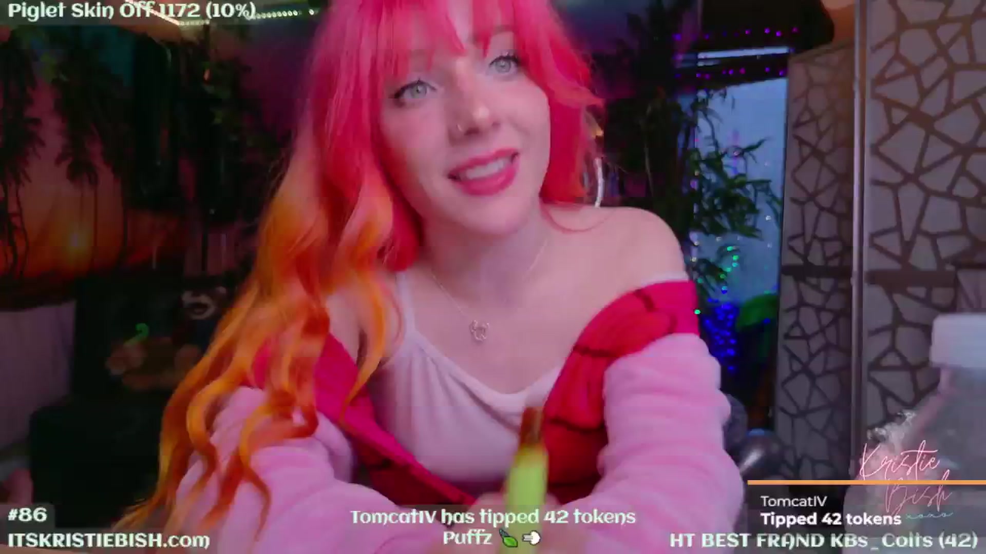 Gallery image thumbnail from KristieBish's myfreecams stream on, 04/26/2024, 03:18 image 5 of 20