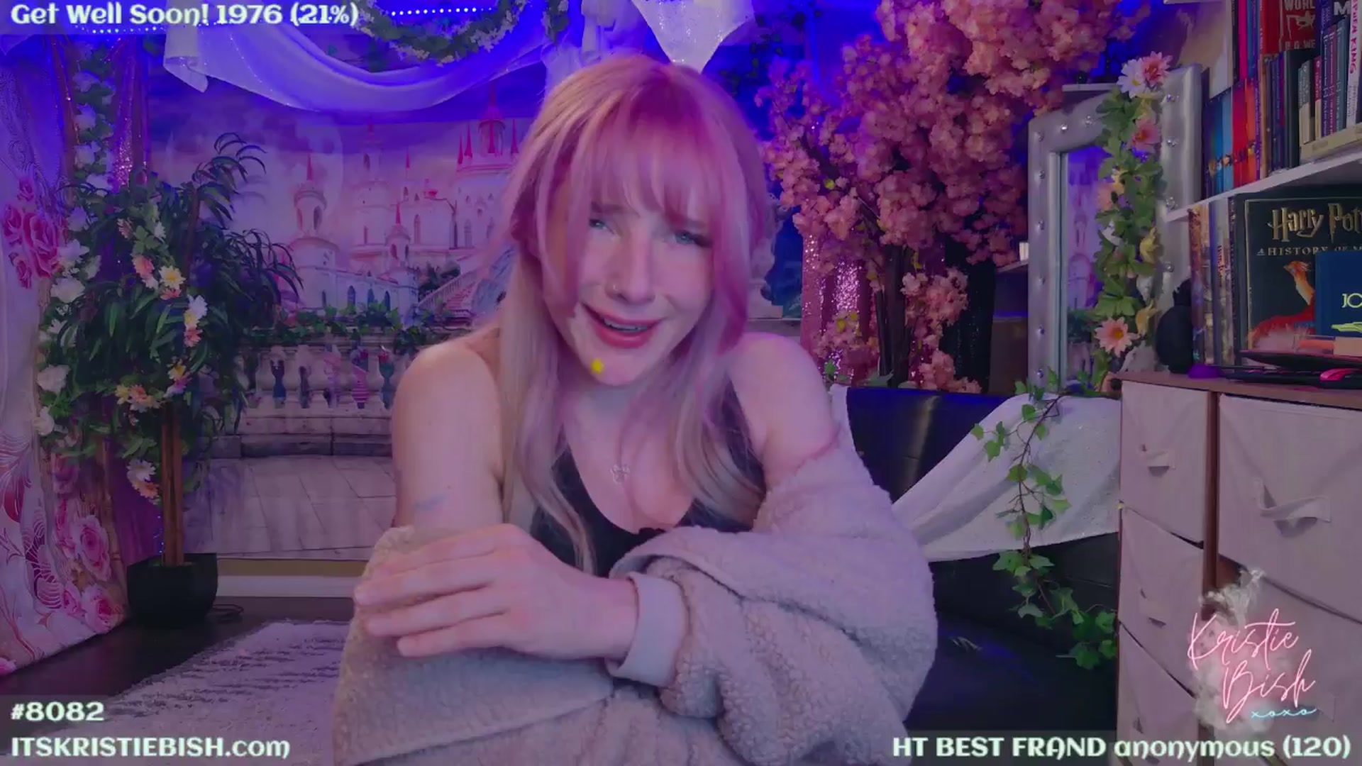 Gallery image thumbnail from KristieBish's myfreecams stream on, 06/13/2024, 04:38 image 7 of 20