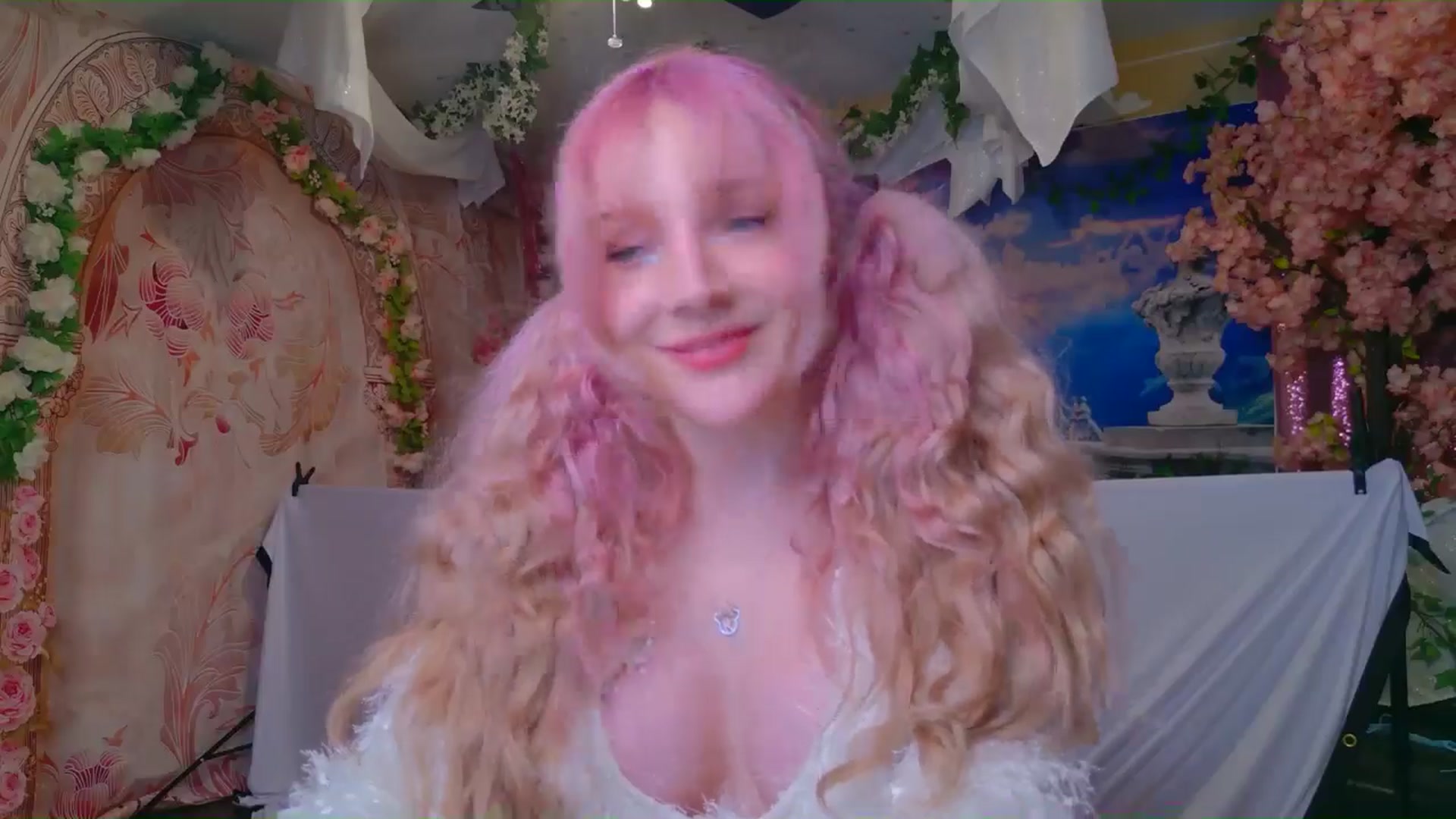 Gallery image thumbnail from KristieBish's myfreecams stream on, 06/29/2024, 04:46 image 13 of 20