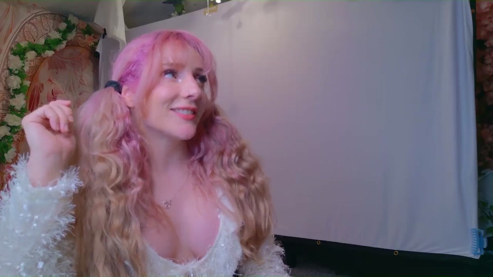 Gallery image thumbnail from KristieBish's myfreecams stream on, 06/29/2024, 04:46 image 19 of 20