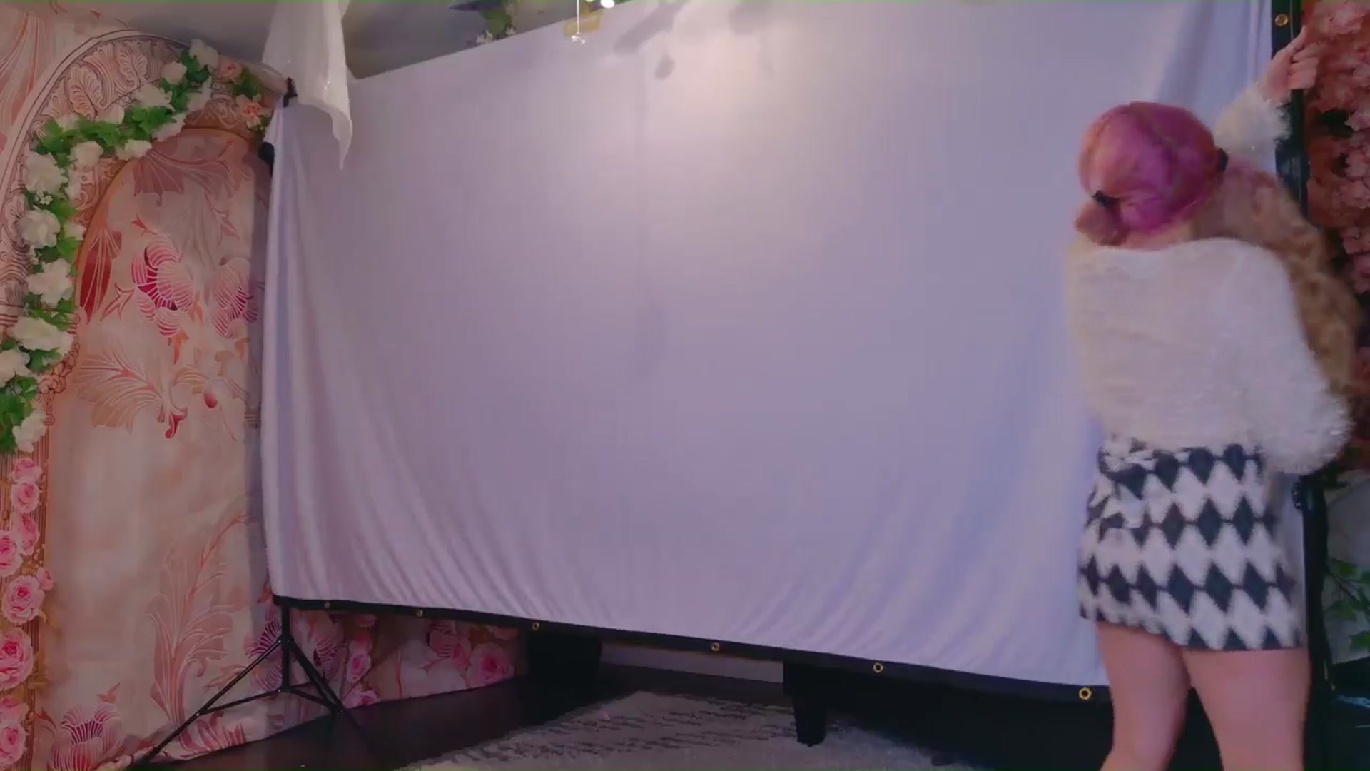Gallery image thumbnail from KristieBish's myfreecams stream on, 06/29/2024, 04:46 image 15 of 20