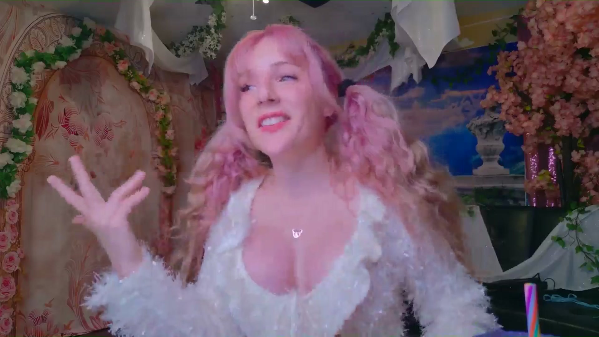 Gallery image thumbnail from KristieBish's myfreecams stream on, 06/29/2024, 04:46 image 2 of 20