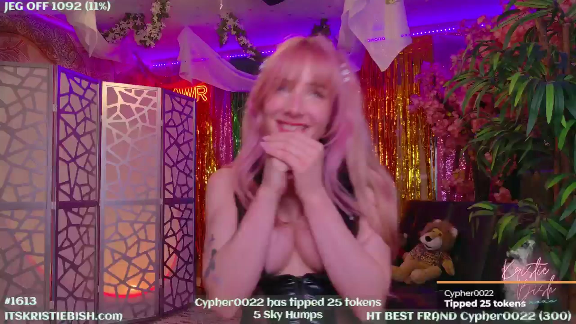 Gallery image thumbnail from KristieBish's myfreecams stream on, 07/04/2024, 06:10 image 17 of 20