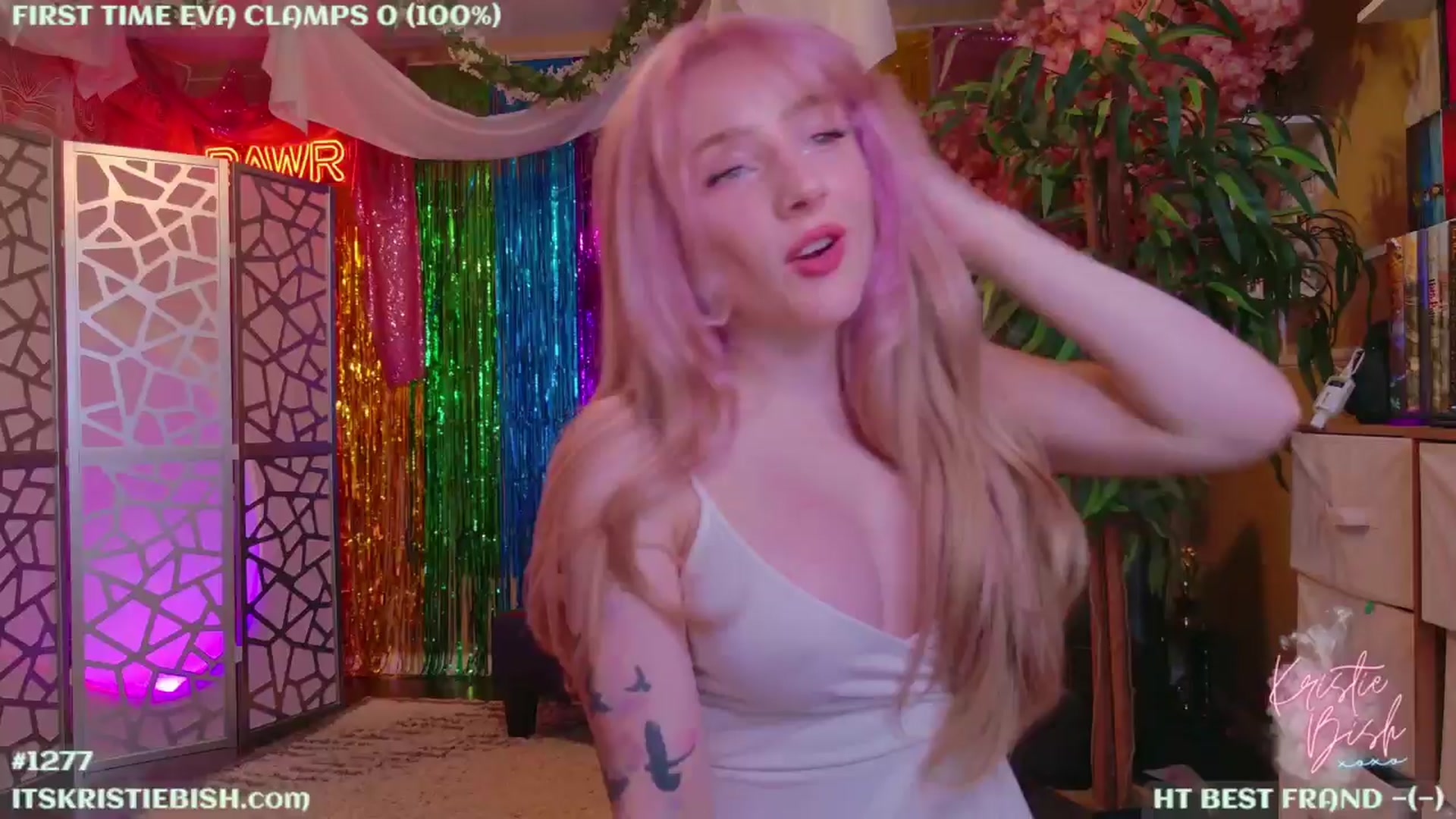 Gallery image thumbnail from KristieBish's myfreecams stream on, 07/08/2024, 03:52 image 3 of 20