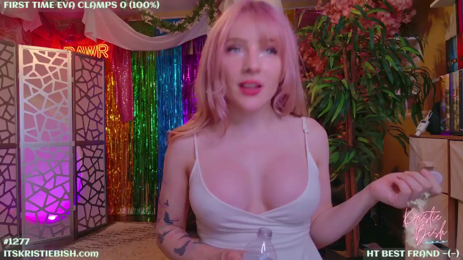 Gallery image thumbnail from KristieBish's myfreecams stream on, 07/08/2024, 03:52 image 5 of 20