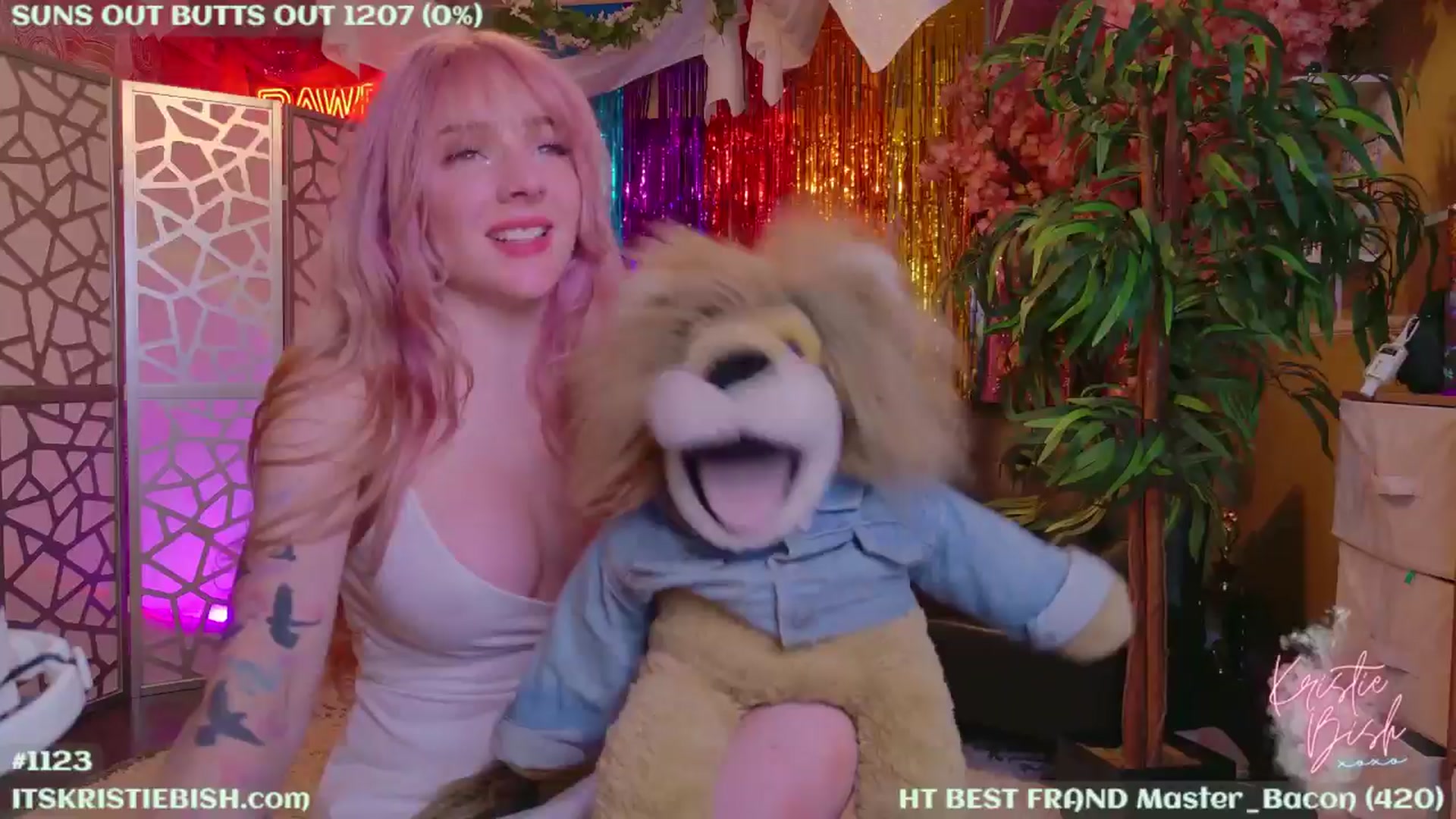 Gallery image thumbnail from KristieBish's myfreecams stream on, 07/08/2024, 06:53 image 9 of 20