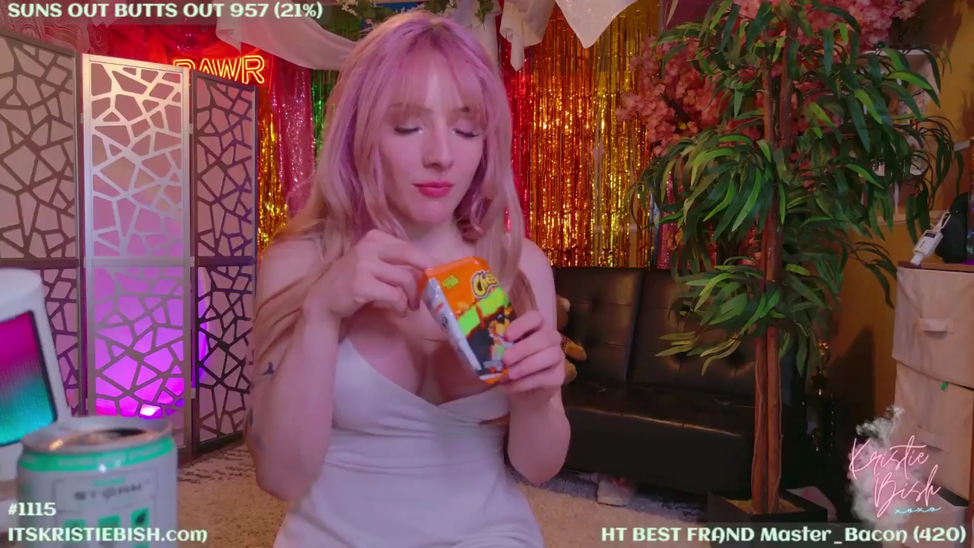 Gallery image thumbnail from KristieBish's myfreecams stream on, 07/08/2024, 06:53 image 11 of 20