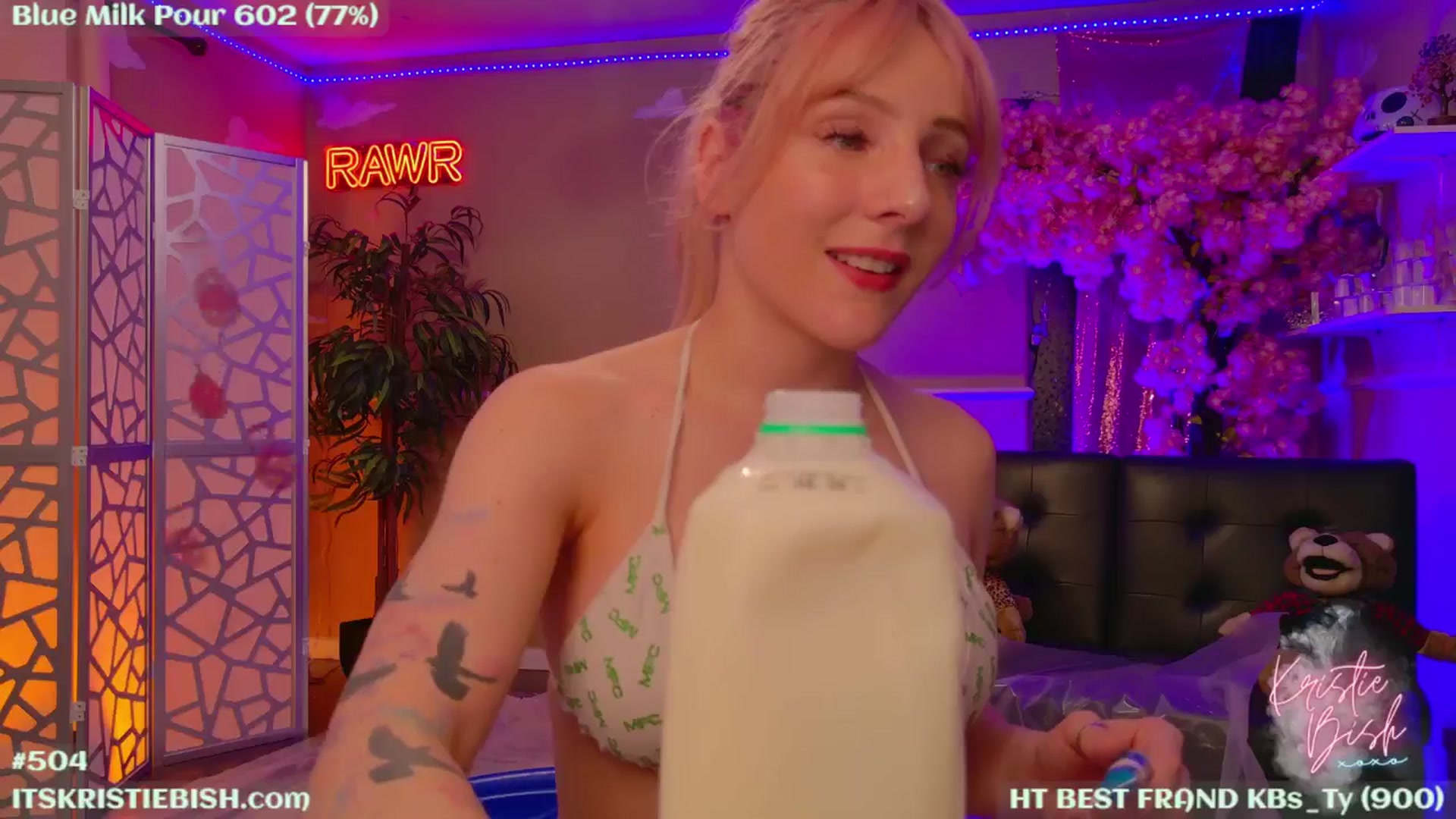 Gallery image thumbnail from KristieBish's myfreecams stream on, 07/16/2024, 04:10 image 6 of 20