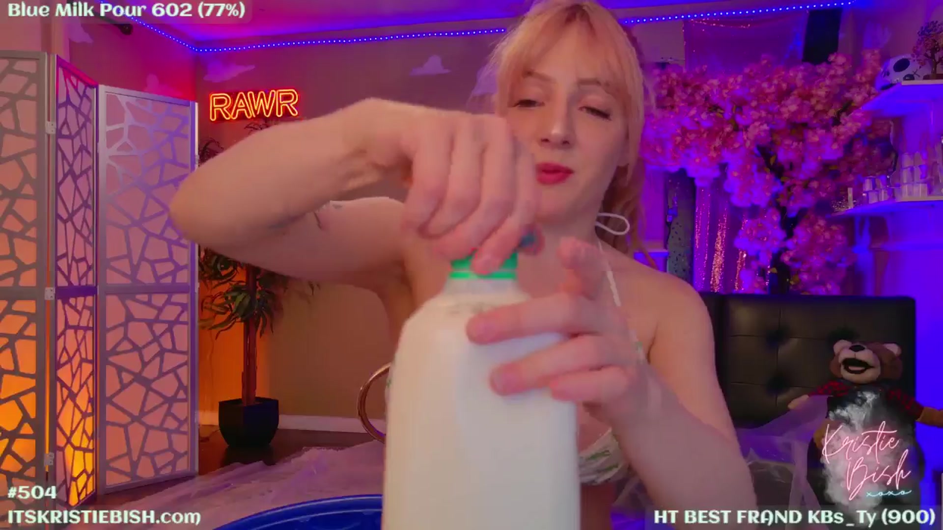 Gallery image thumbnail from KristieBish's myfreecams stream on, 07/16/2024, 04:10 image 8 of 20
