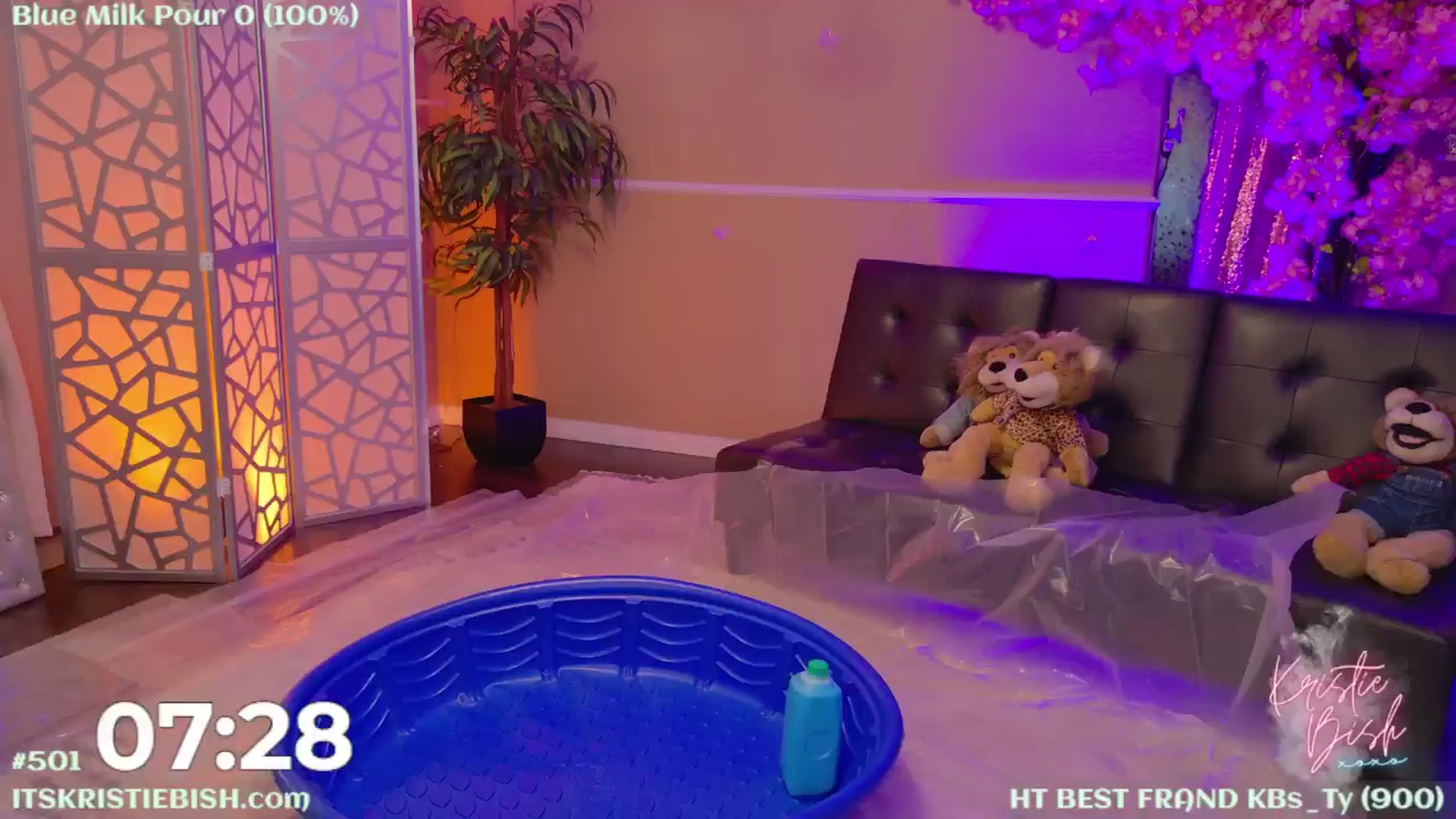 Gallery image thumbnail from KristieBish's myfreecams stream on, 07/16/2024, 04:46 image 16 of 20