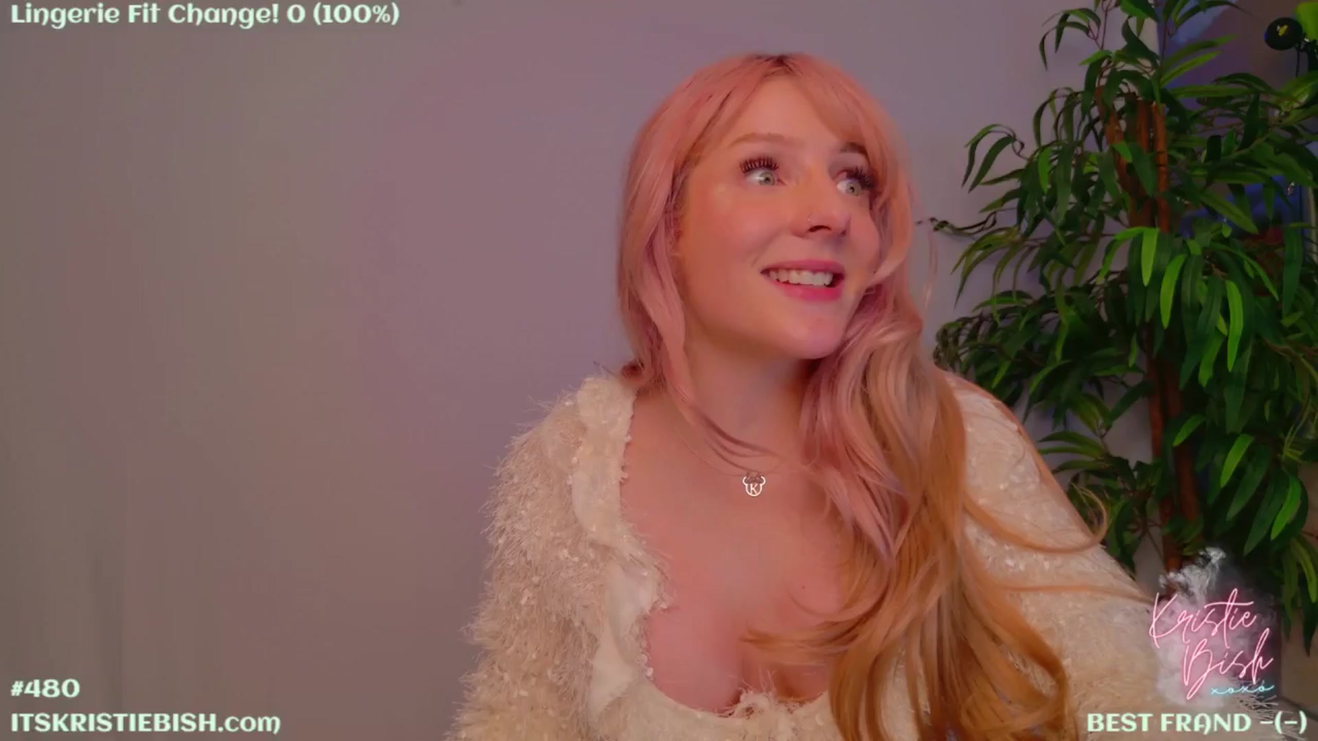 Gallery image thumbnail from KristieBish's myfreecams stream on, 07/19/2024, 04:40 image 12 of 20